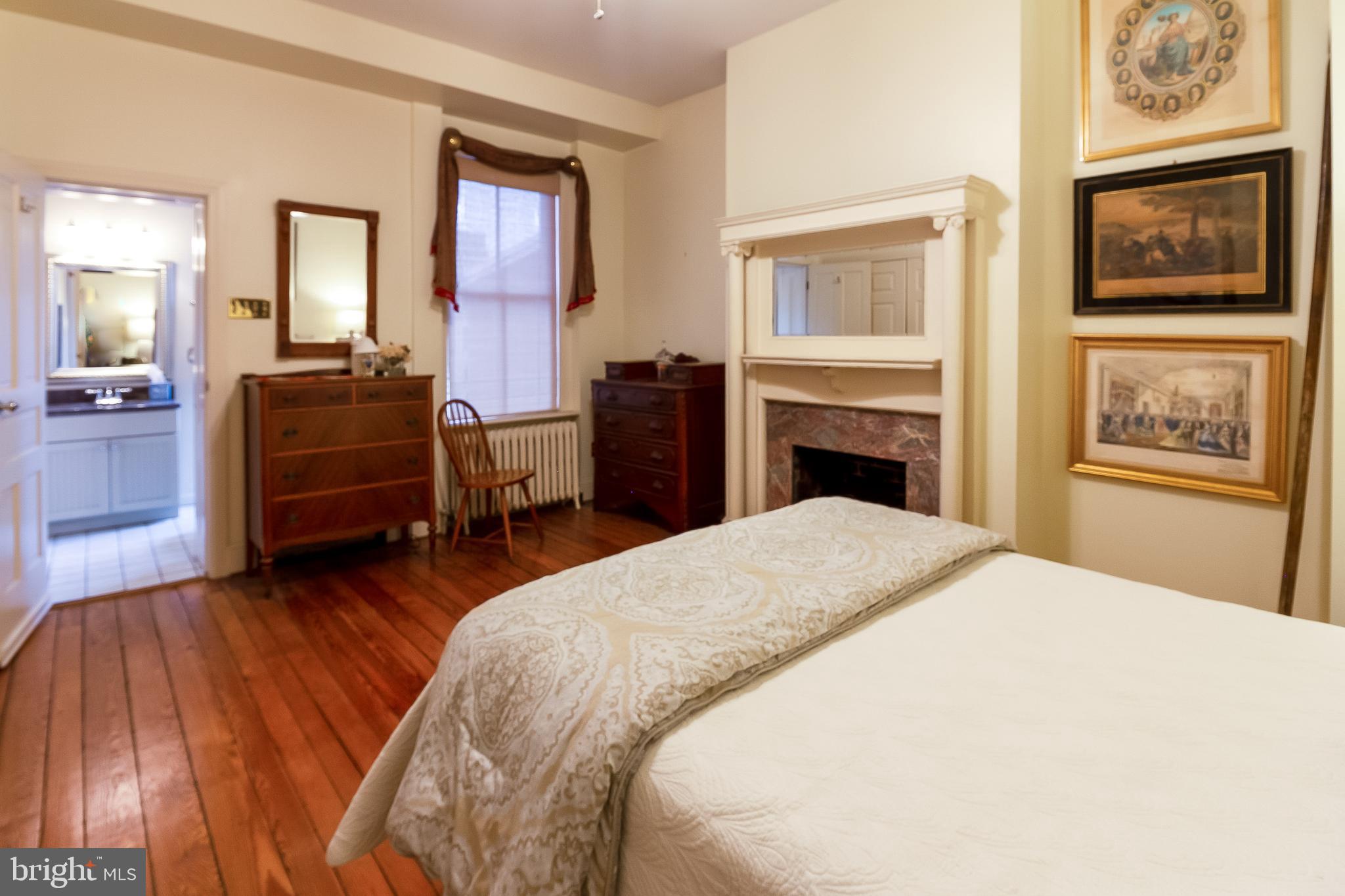 CAPITOL HILL - Residential