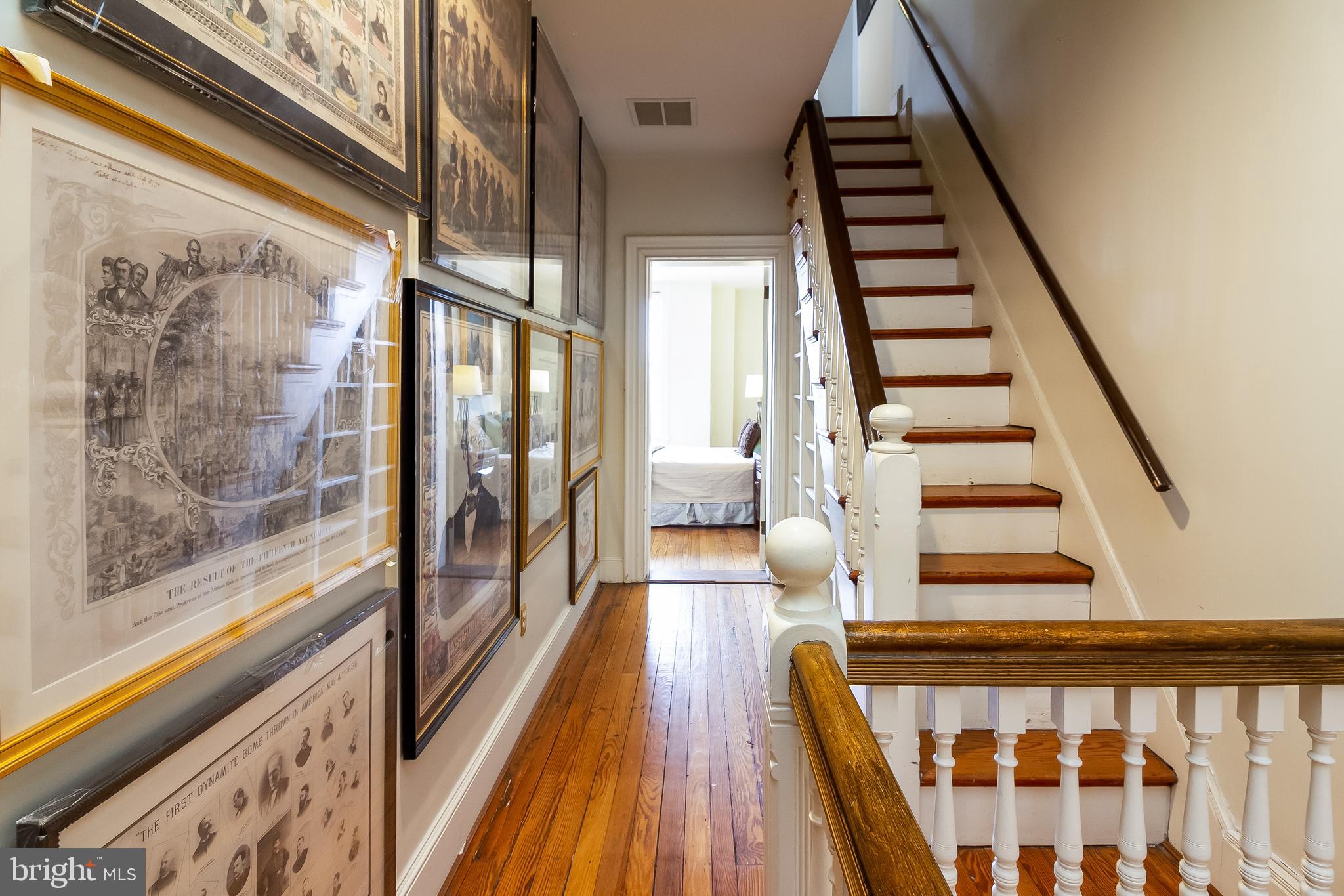 CAPITOL HILL - Residential