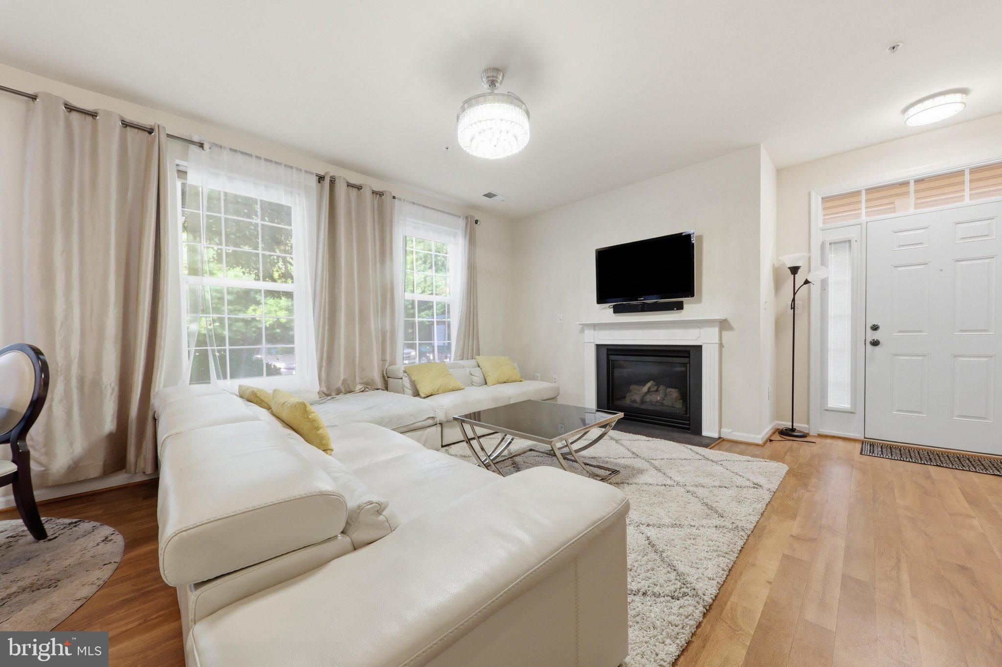 GATEWAY COMMONS - Residential