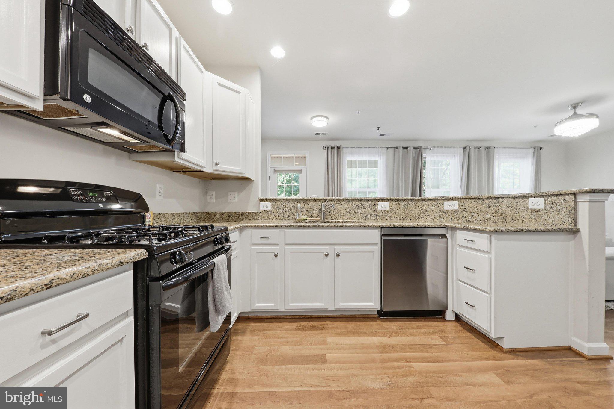 GATEWAY COMMONS - Residential