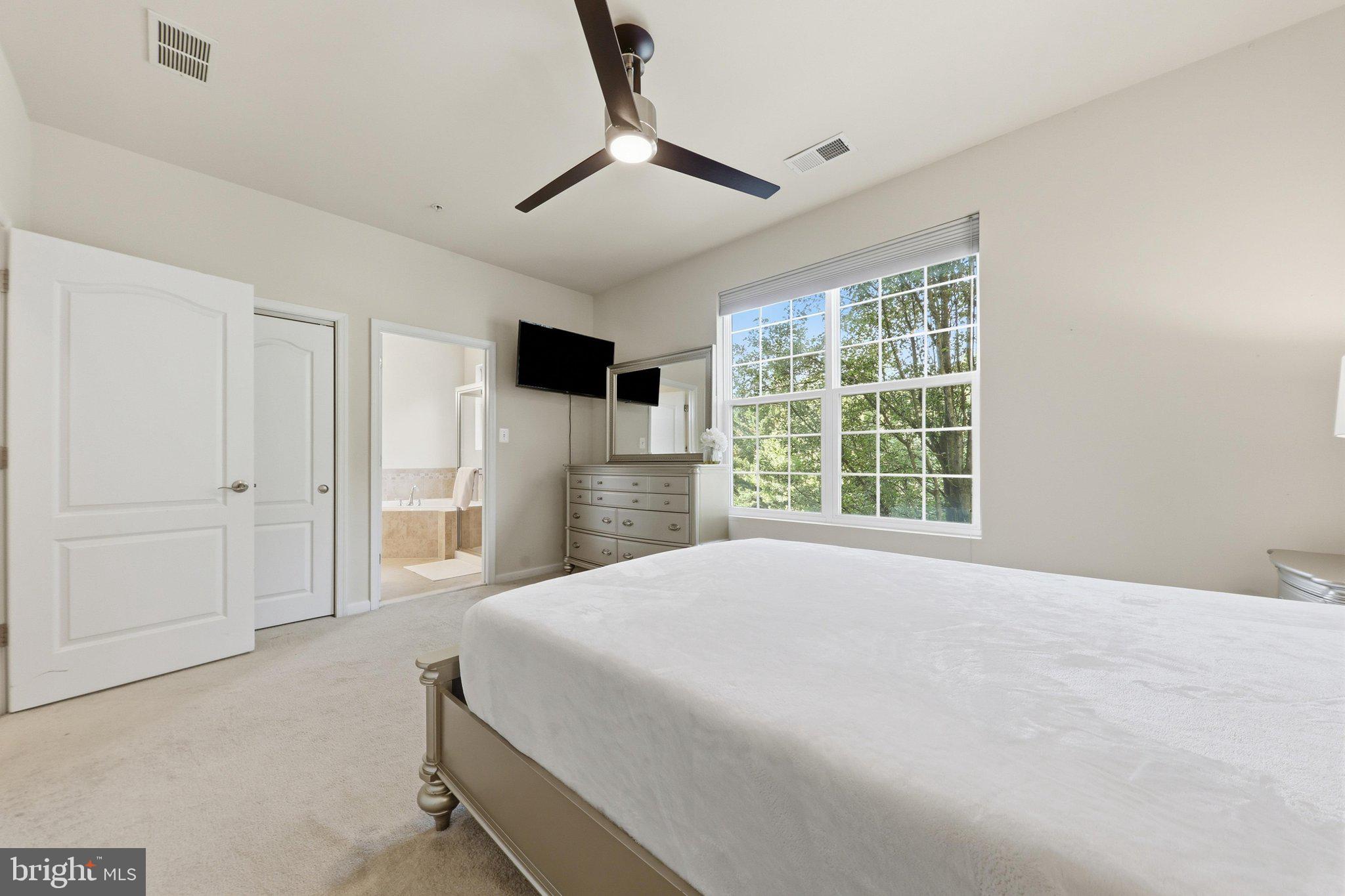 GATEWAY COMMONS - Residential