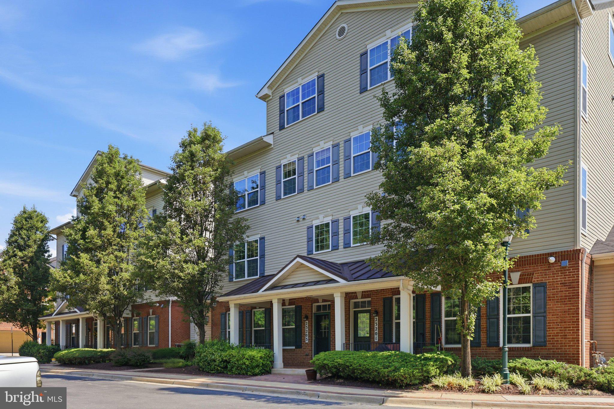 GATEWAY COMMONS - Residential