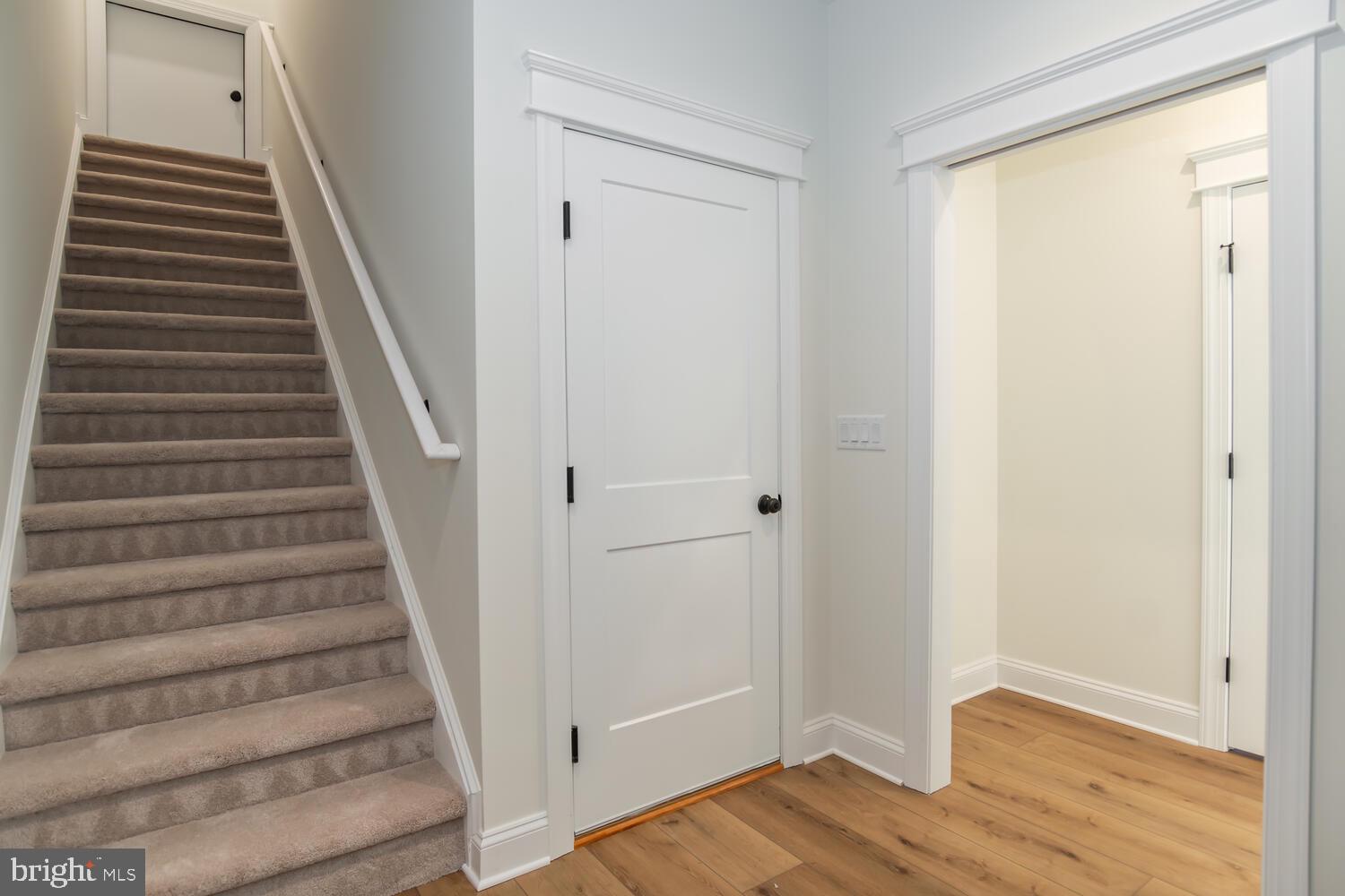 EAGLE MANOR - Residential