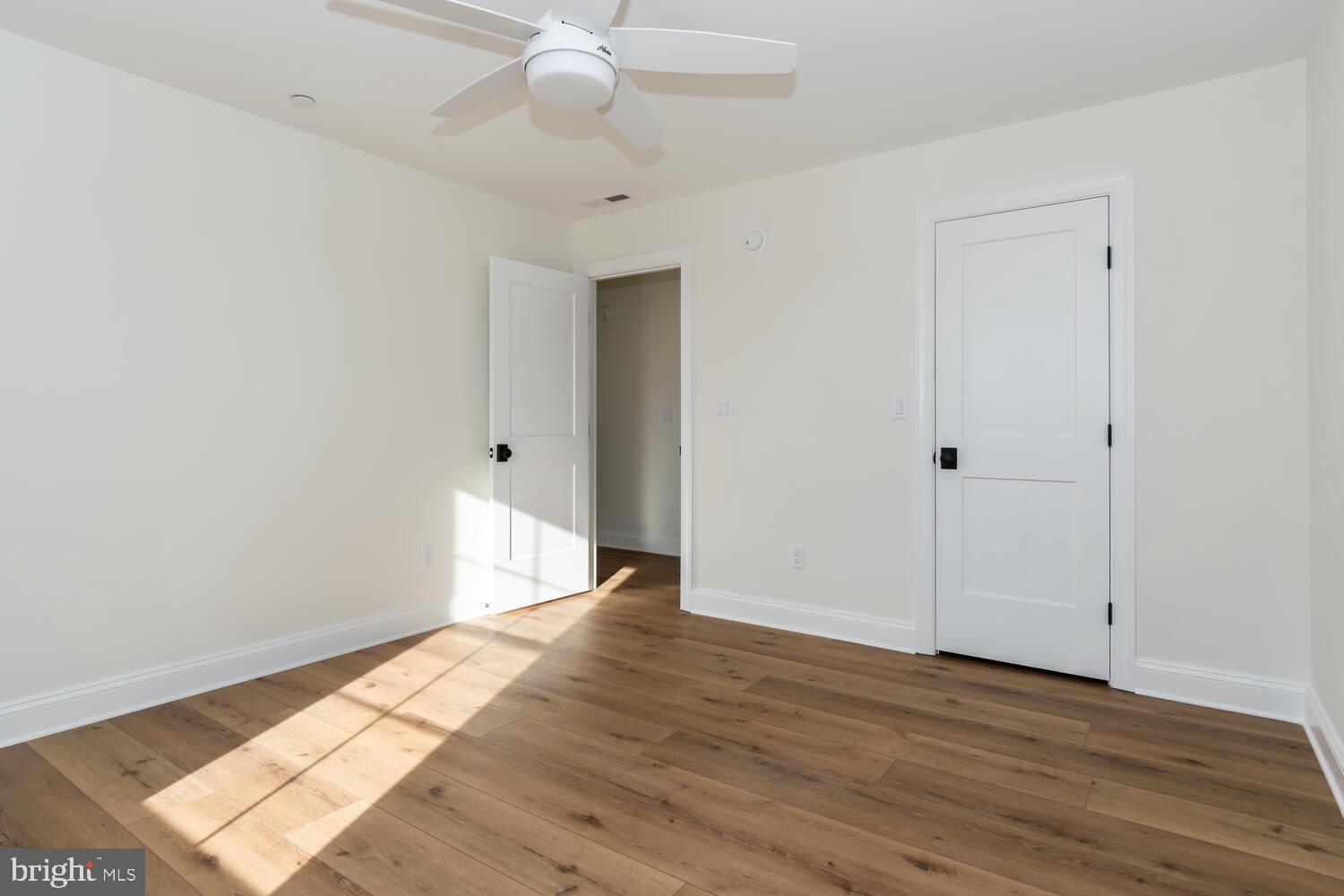 EAGLE MANOR - Residential