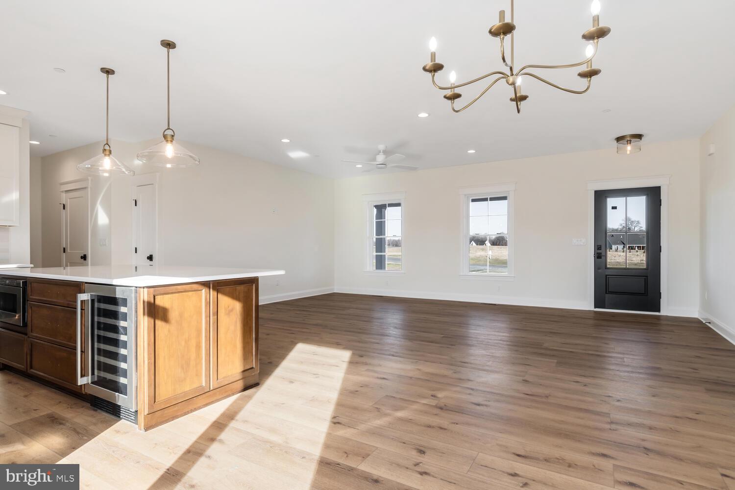 EAGLE MANOR - Residential