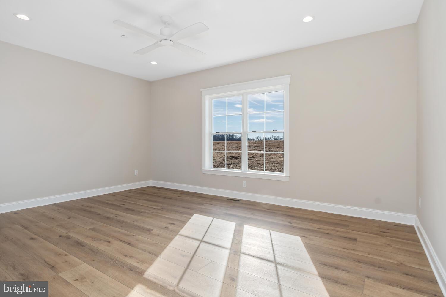 EAGLE MANOR - Residential