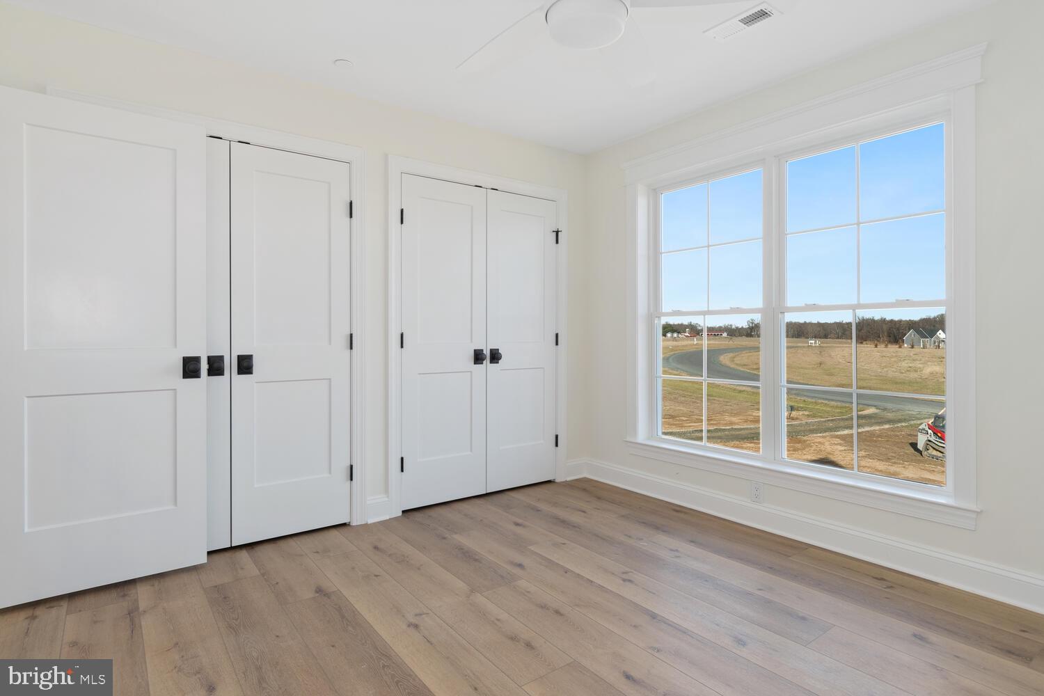 EAGLE MANOR - Residential