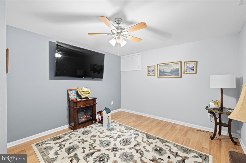 WALNUT SPRINGS ESTATES - Residential