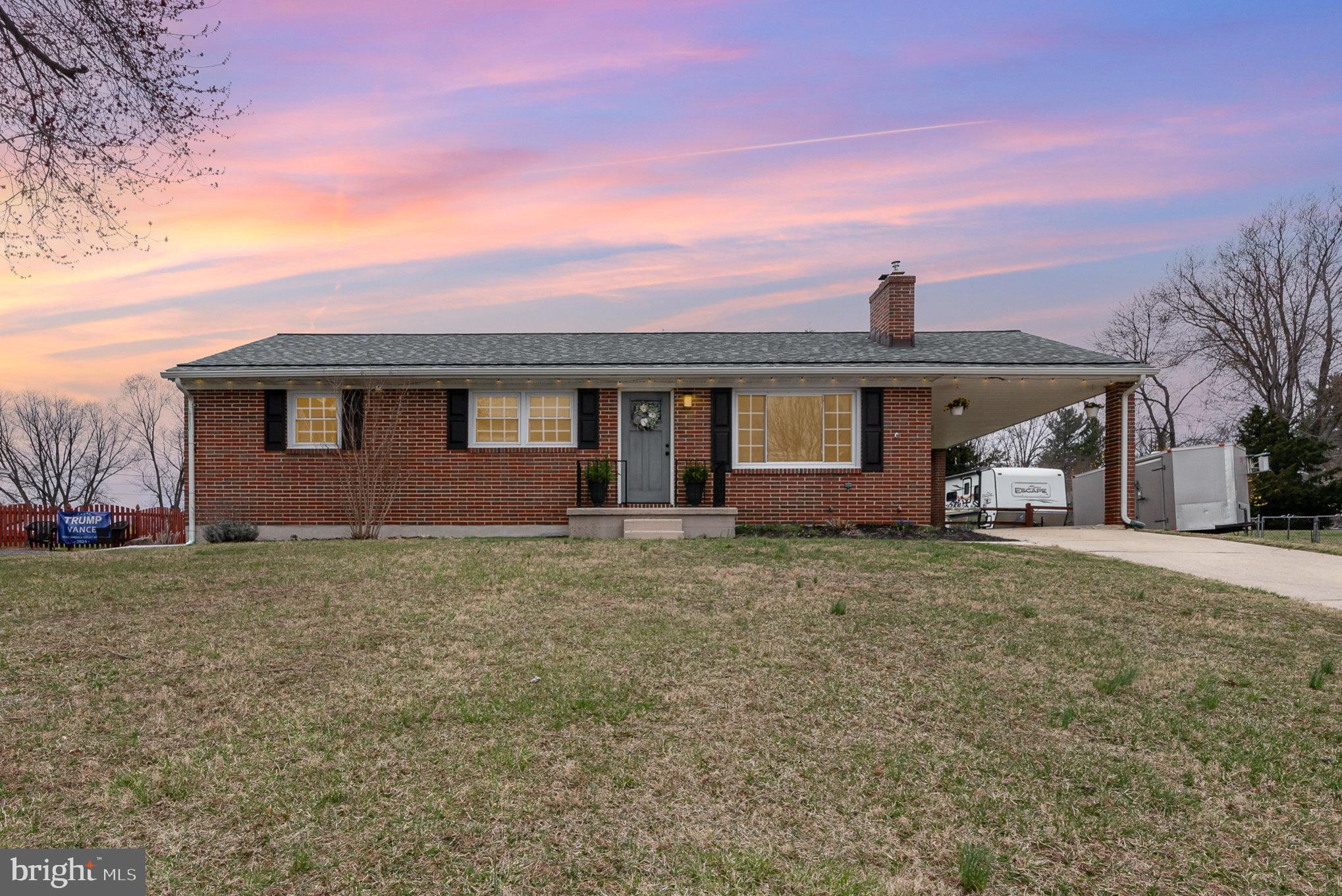 MOTIVATED seller who has found their home of choice.  Nestled between I95 and Rt 1, this rancher sits on almost 1/2 an acre of green grass.  Flat back yard, beautiful paver patio, and private trees with 4 bedrooms (3 on first floor, 1 in basement) with a clean, crisp decor throughout.  Hardwood floors throughout first floor, newer kitchen appliances (2023), new roof (2022), new siding, soffits, gutters (2022), basement remodel ( 2024).

OPEN SUNDAY 3/30 from 12-2!
