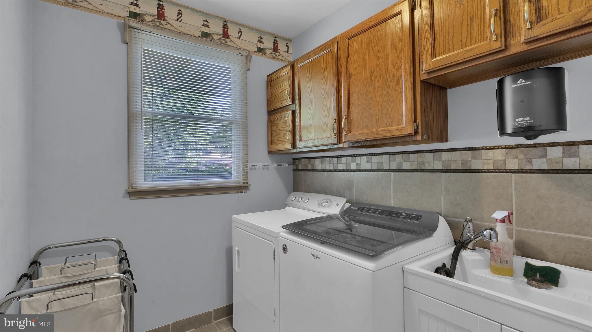 OAK WOOD EAST - Residential