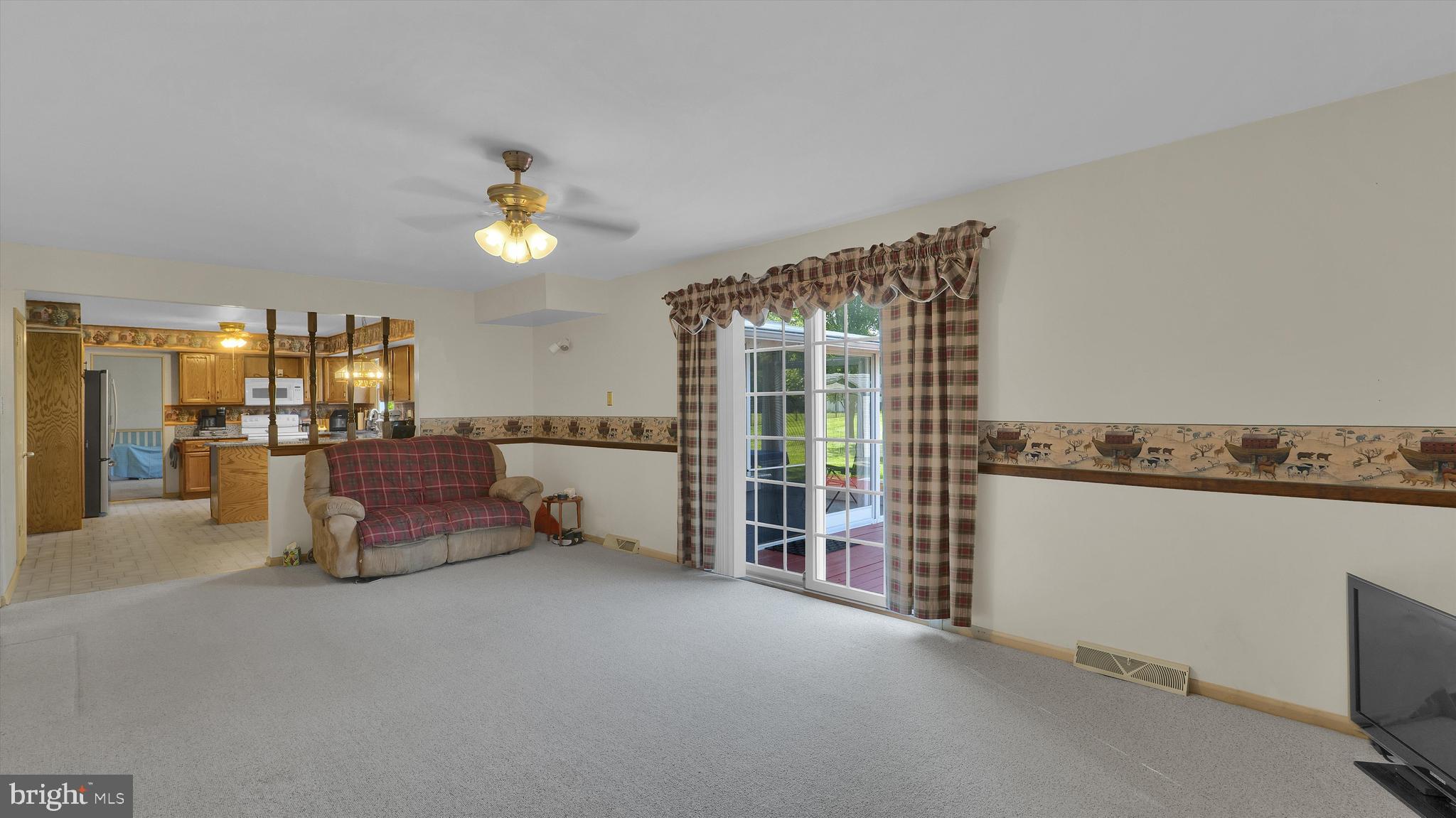 OAK WOOD EAST - Residential