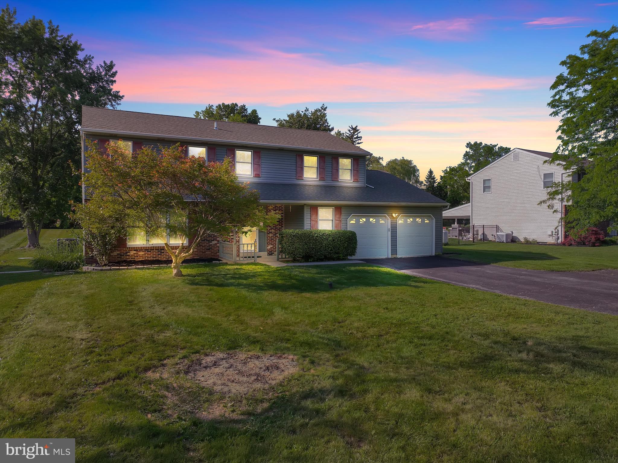 OAK WOOD EAST - Residential