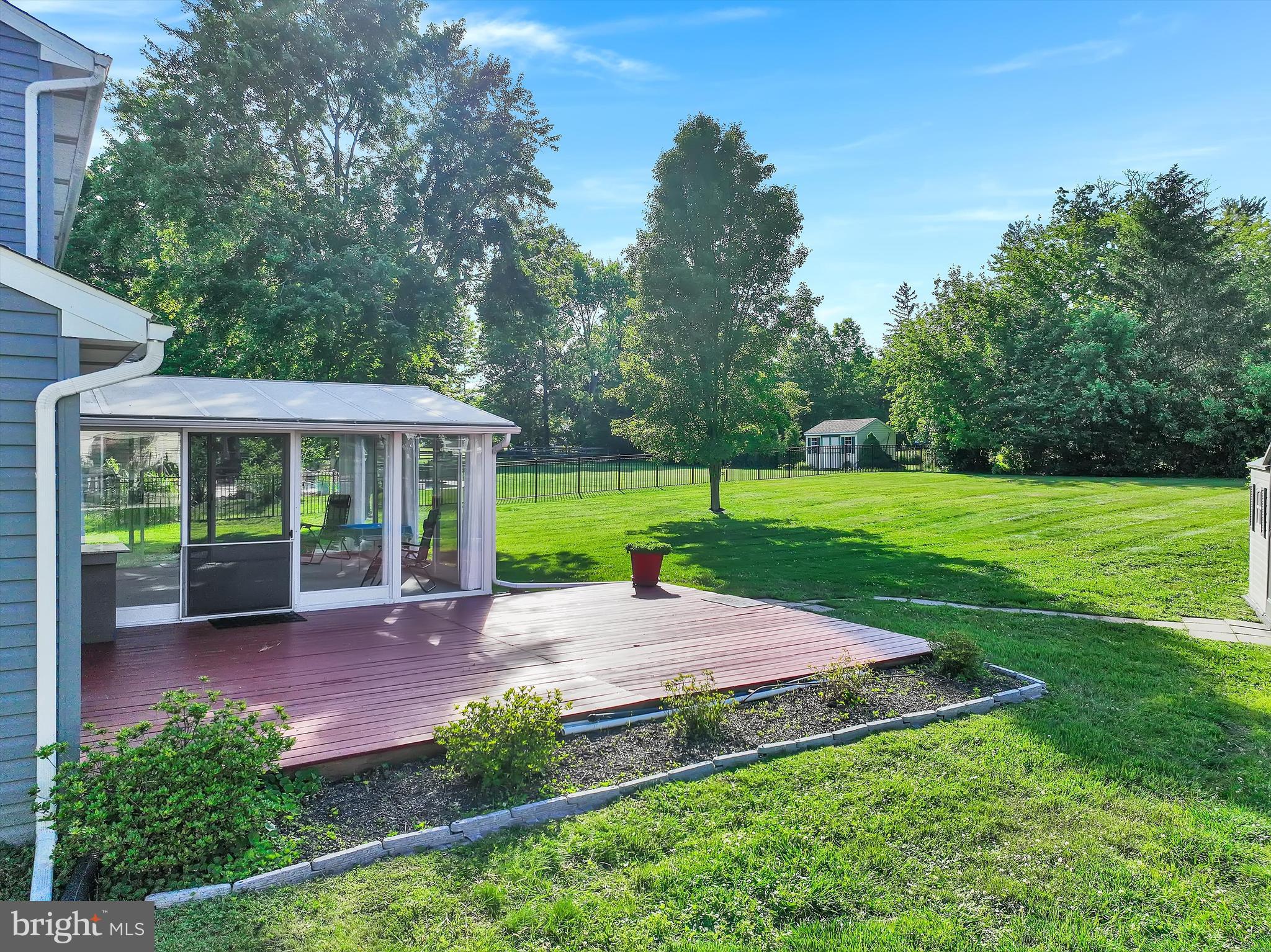 OAK WOOD EAST - Residential