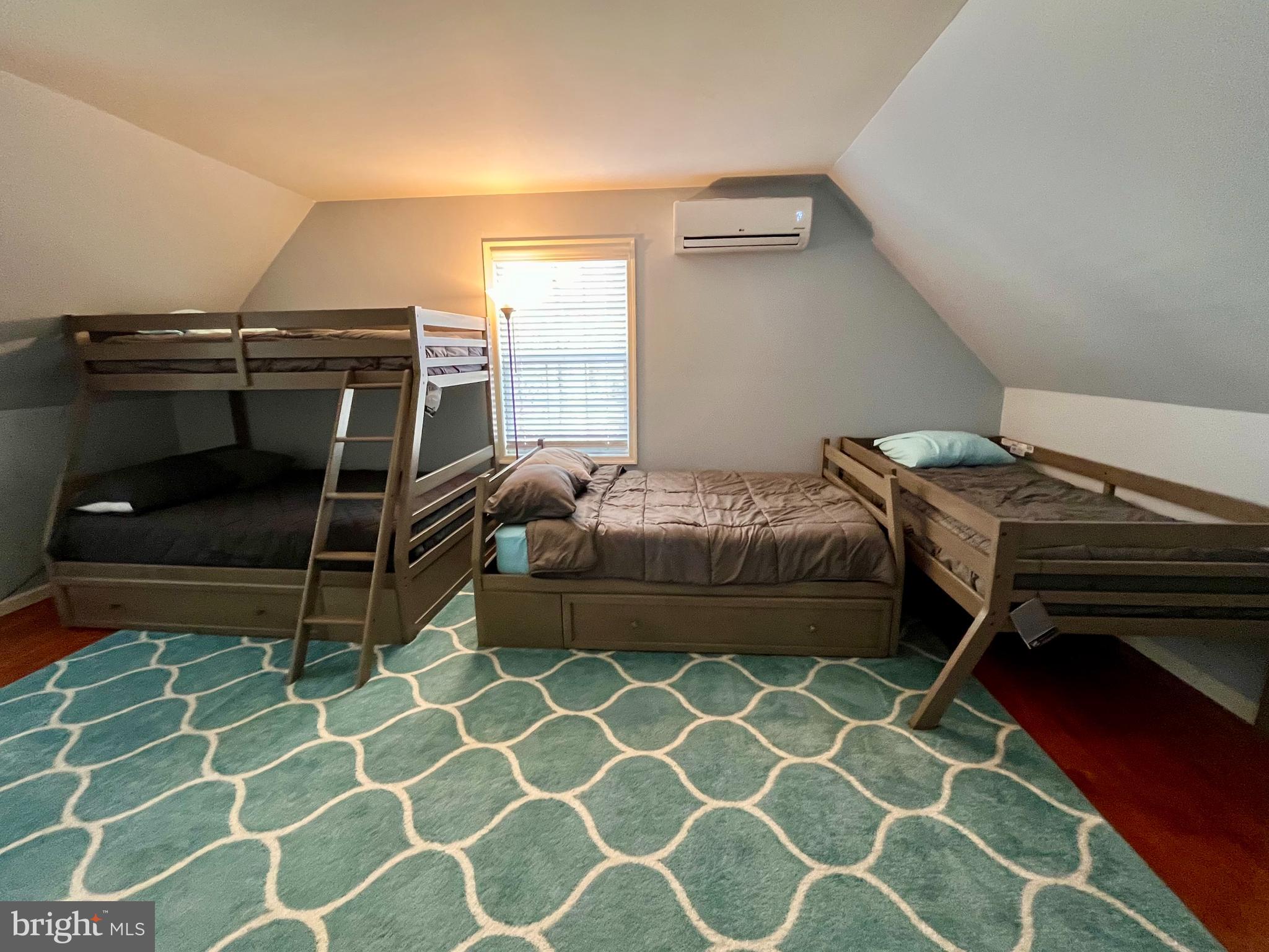 POCONO COUNTRY PLACE - Residential