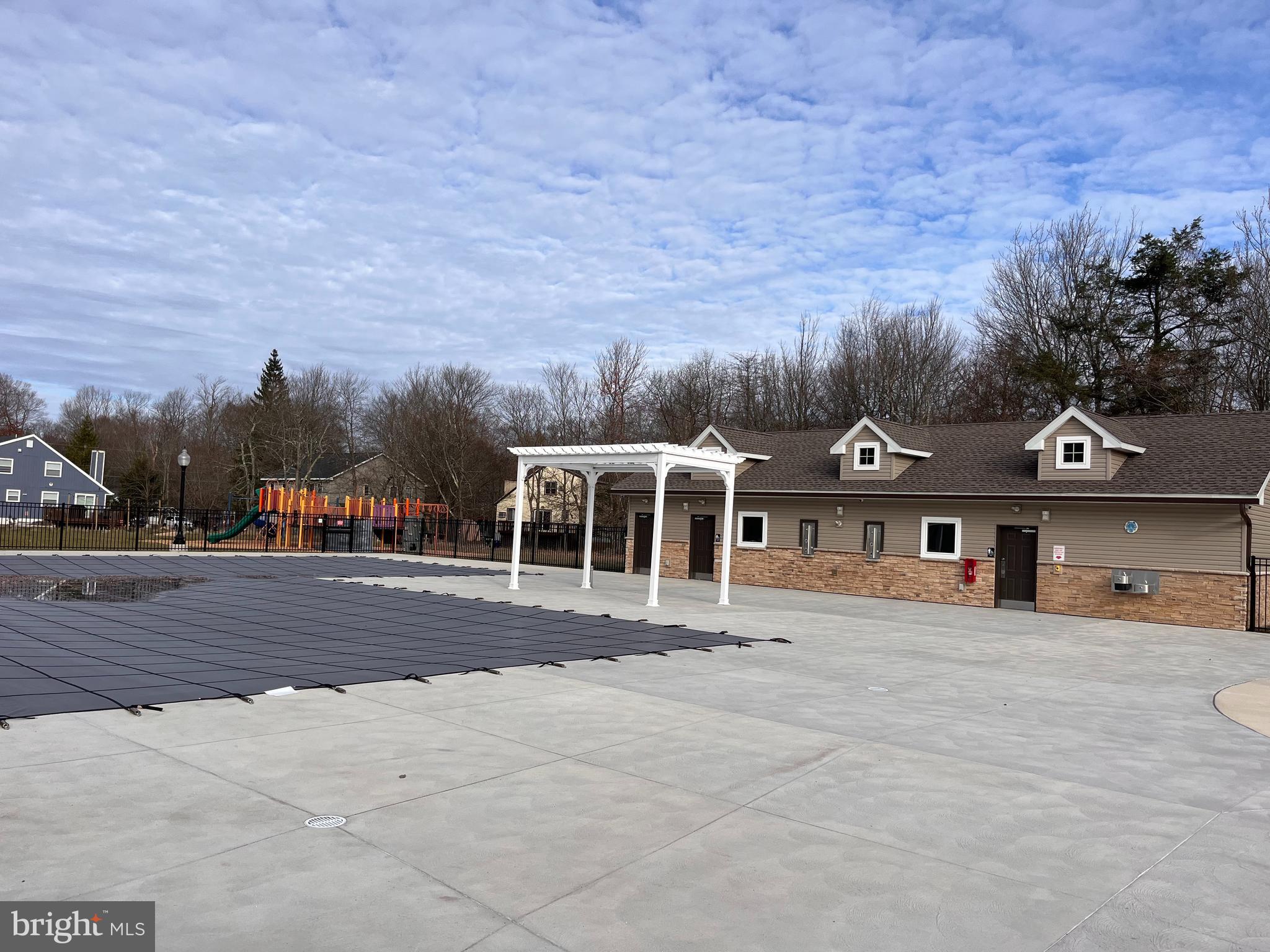 POCONO COUNTRY PLACE - Residential