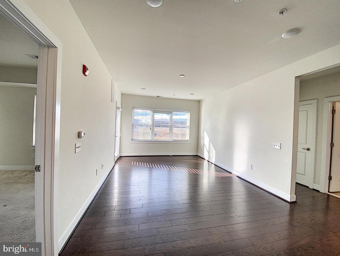 FLATS AT METROWEST - Residential Lease