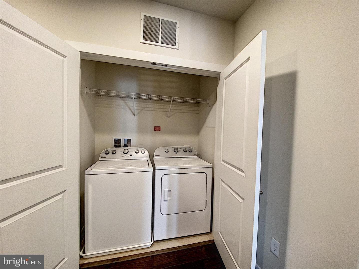 FLATS AT METROWEST - Residential Lease