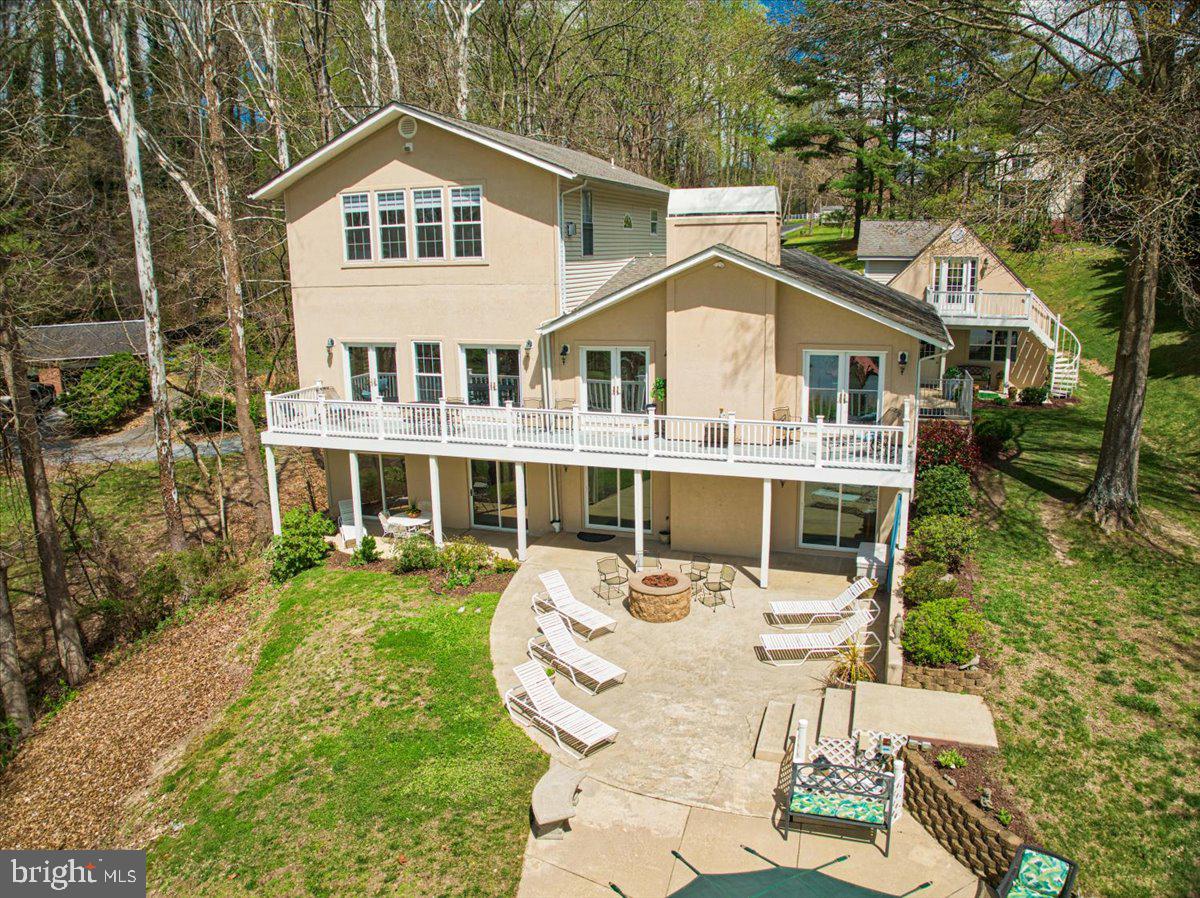 HOLLAND CLIFF SHORES - Residential