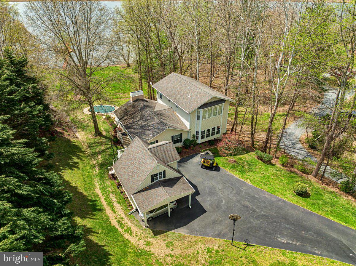 HOLLAND CLIFF SHORES - Residential