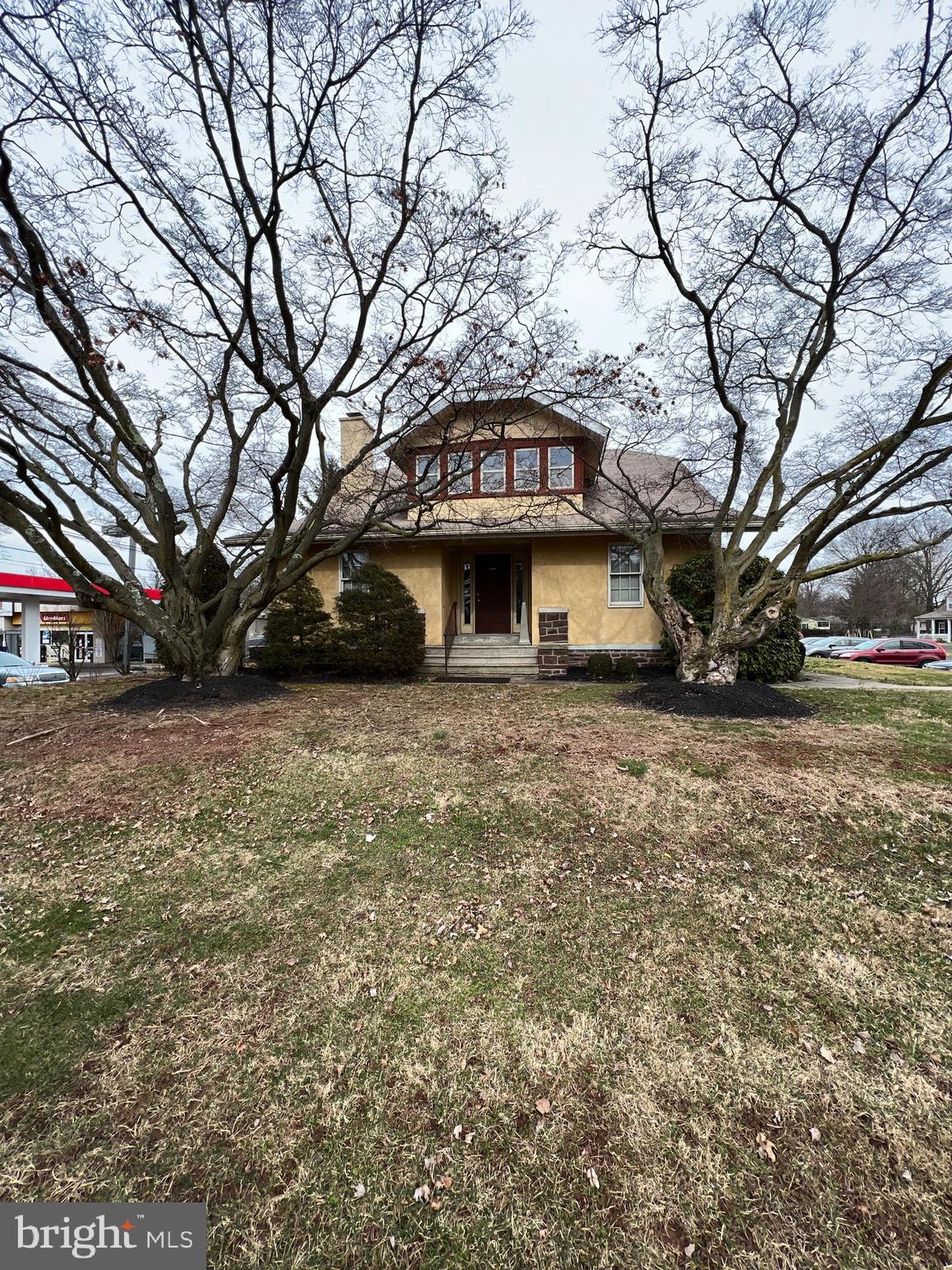 READY NOW FOR IMMEDIATE OCCUPANCY OFFICE Space Unit A 1ST FLOOR - Great location Welsh Road (Main Street) Lansdale Prime Office available, it is combined with common/shared waiting area, common/shared restroom and common/shared parking. Plenty of off street parking, run your business out of an established location. Location, size could be used for a CPA, Attorney, Photographer, Psychiatrist, Psychic, Tarot Card reader, or a Priv-Eye Detective office. Water, Sewer and Heat included in lease price, Electric tenants responsible for. We dare you to compare rents affordable wont last. Tenant needs First months rent, last month's rent and security, and application needed and a one year's lease minimum to be considered. To get in the door it is 1st month's rent, last month's rent, and 1 month of security. Acceptable credit and acceptable business usage. 1 year lease min. FYI Sqft of office is approx 889 Sqft of common area including bathroom is approx 361 sqft
