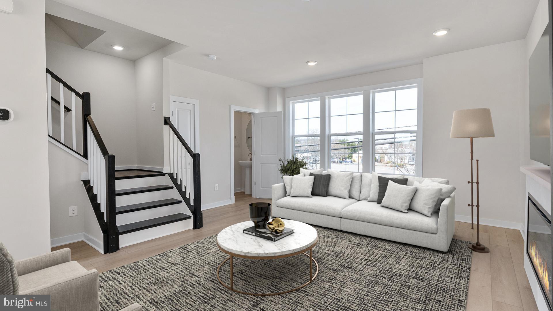 MARY'S LANDING - Residential