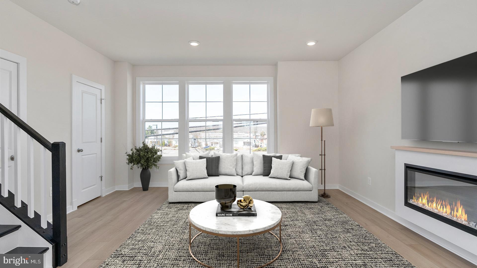 MARY'S LANDING - Residential