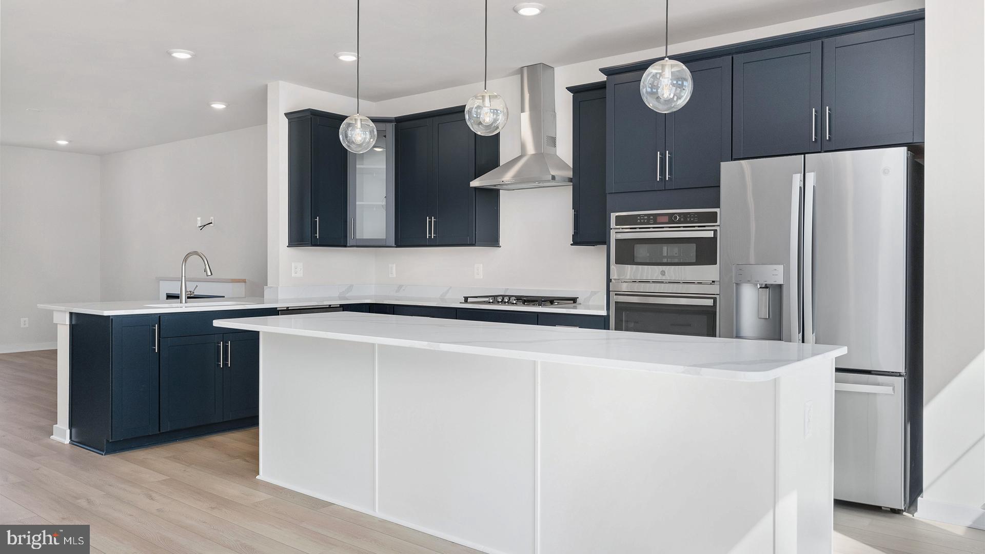 MARY'S LANDING - Residential