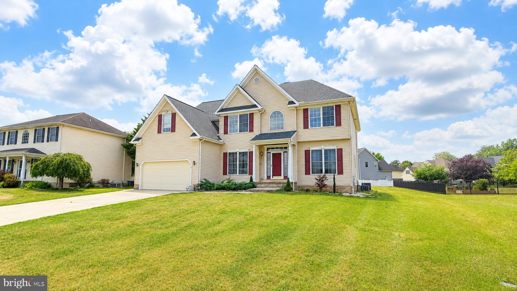 GRAND OAKS - Residential