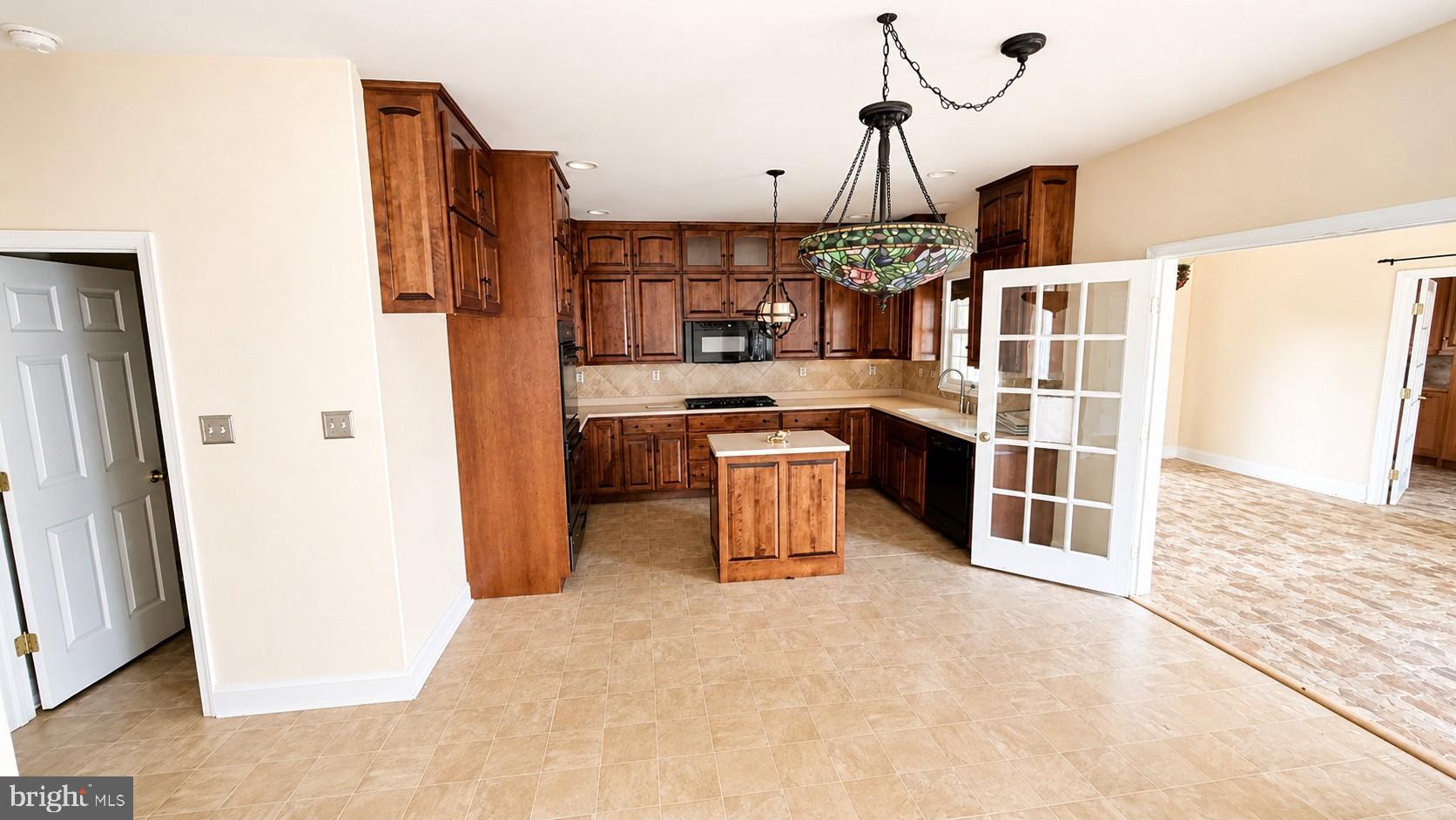GRAND OAKS - Residential