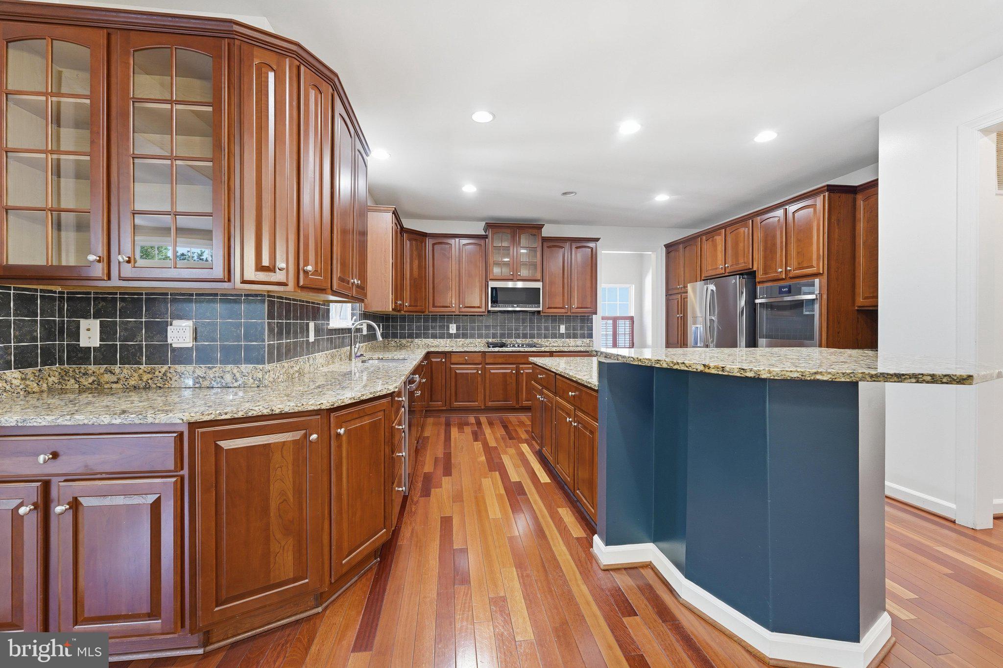 WALNUT RIDGE - Residential