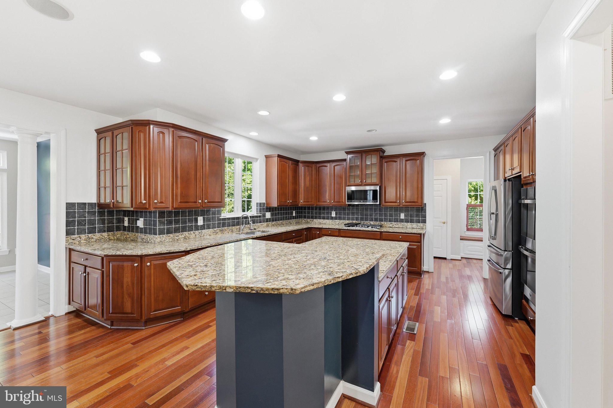 WALNUT RIDGE - Residential