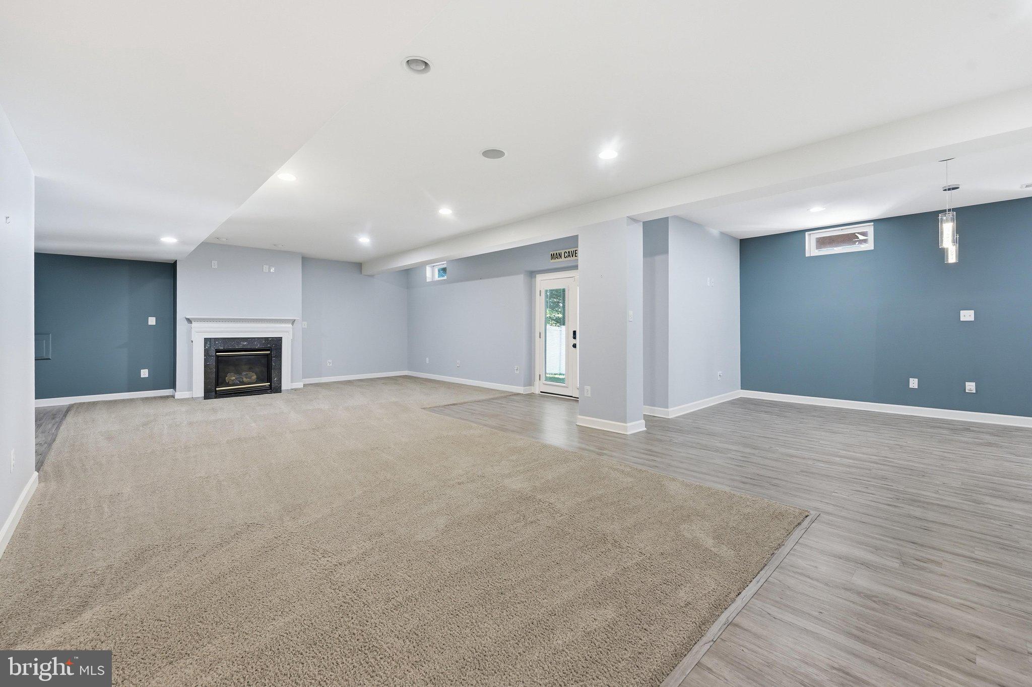WALNUT RIDGE - Residential