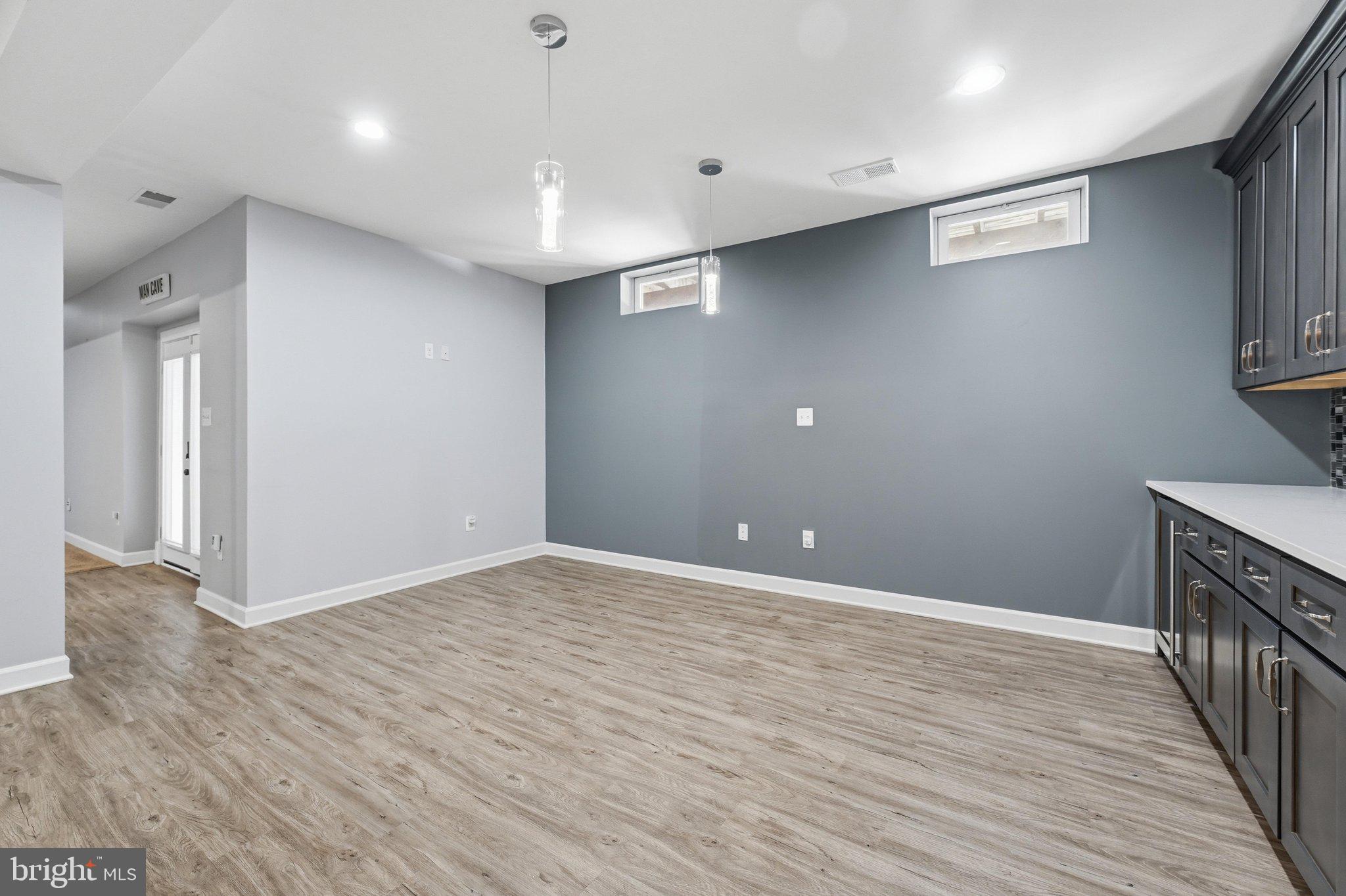 WALNUT RIDGE - Residential