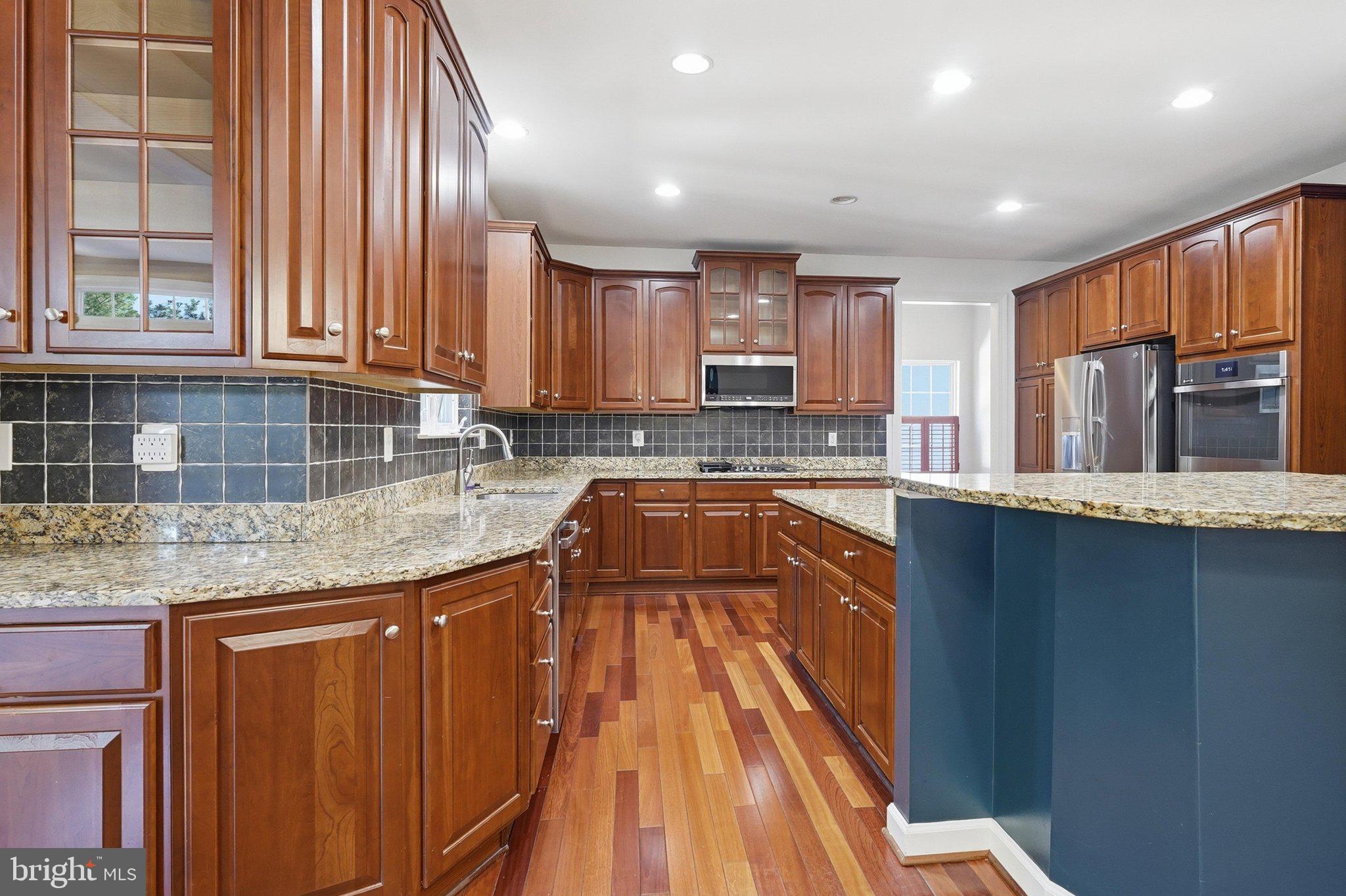 WALNUT RIDGE - Residential