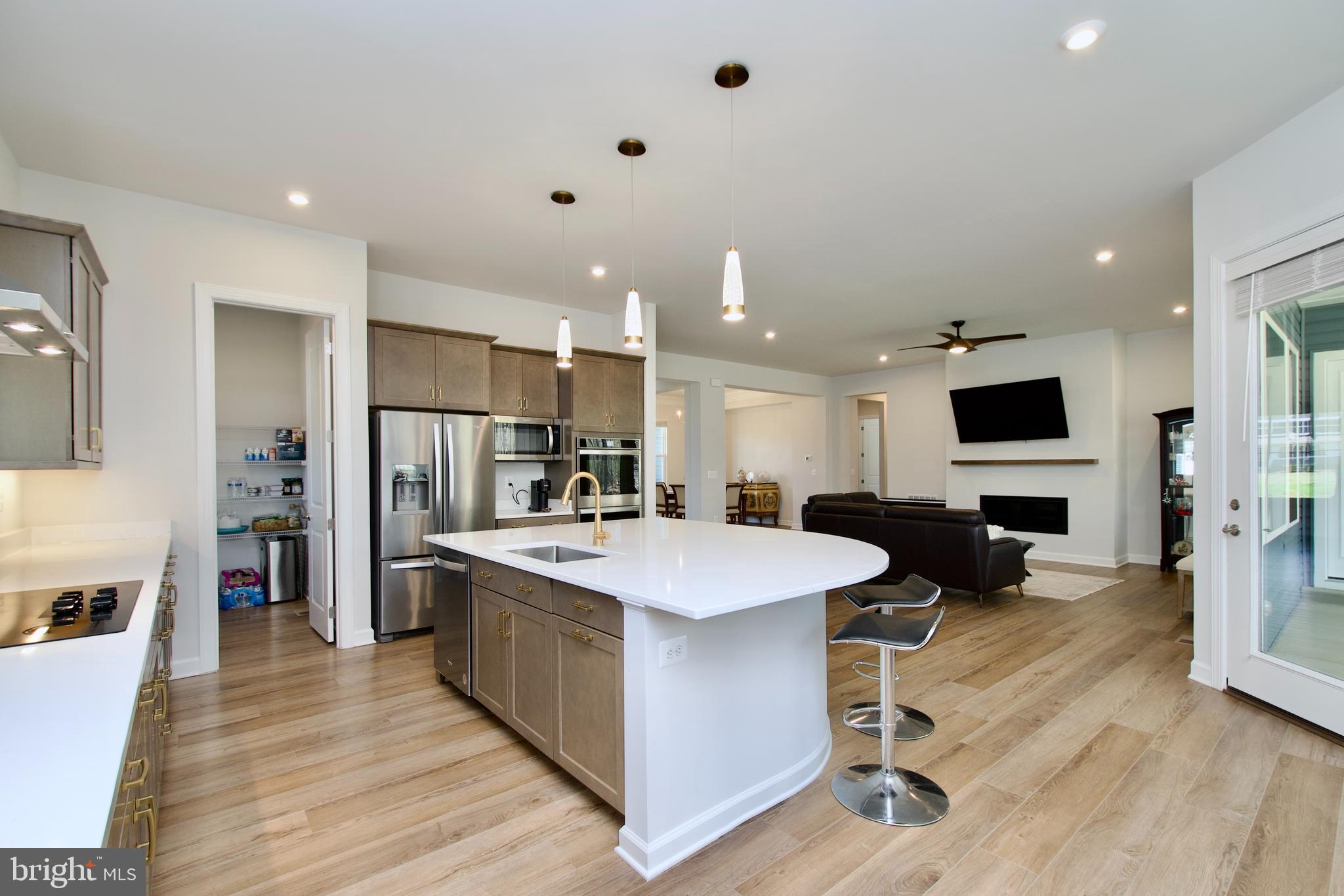 LIBERTY HALL - Residential