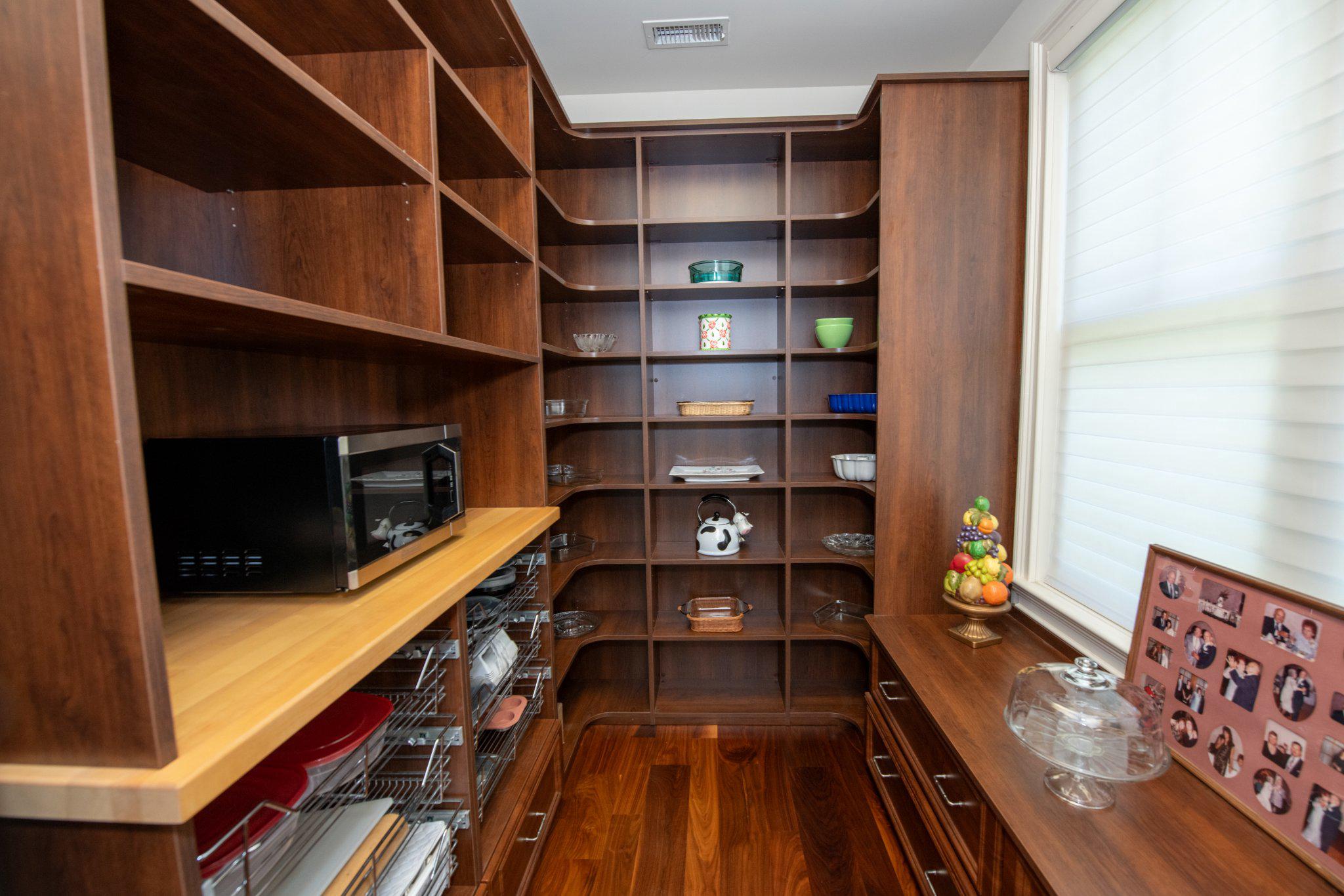 MEADOW BROOK - Residential