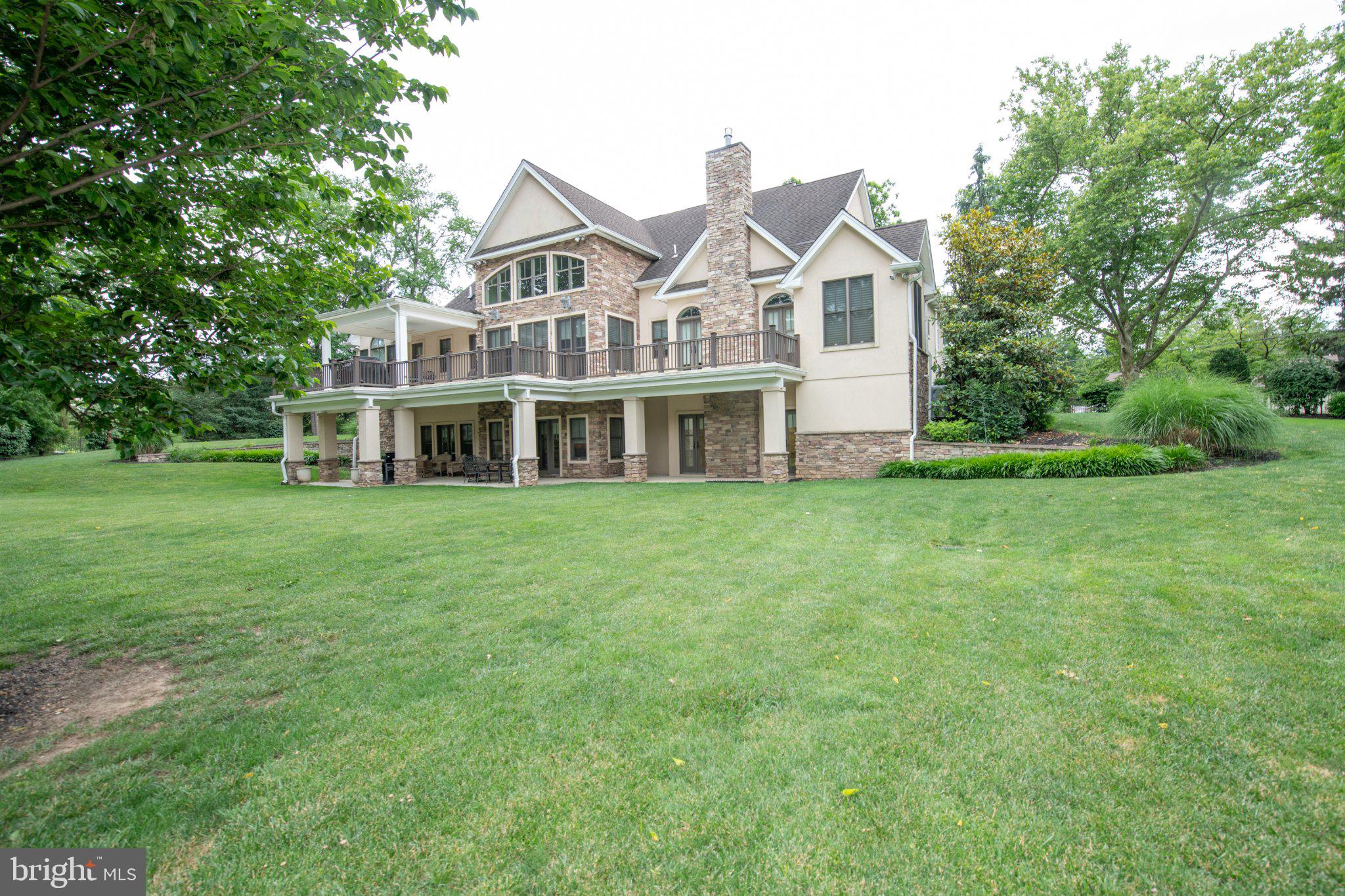 MEADOW BROOK - Residential