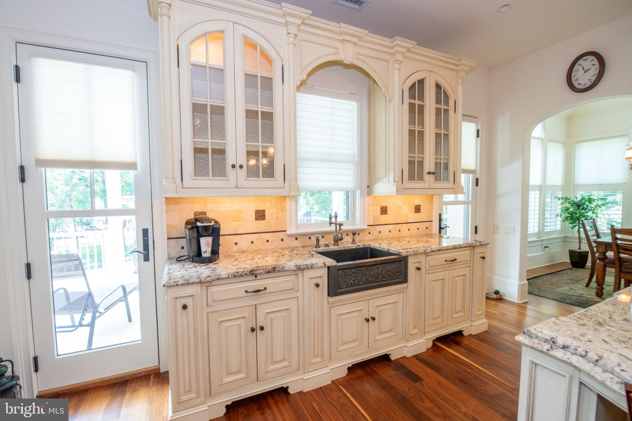 MEADOW BROOK - Residential