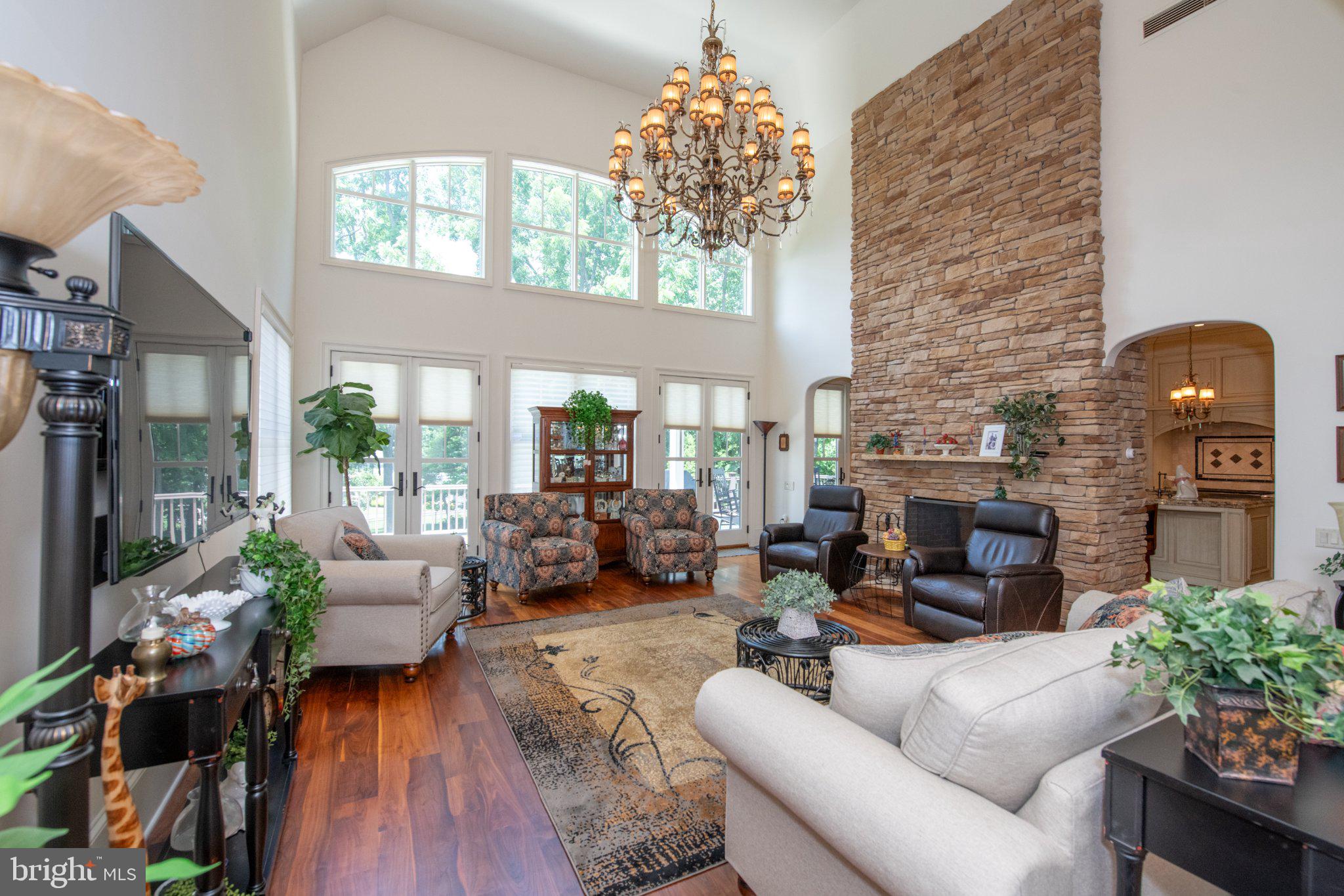 MEADOW BROOK - Residential