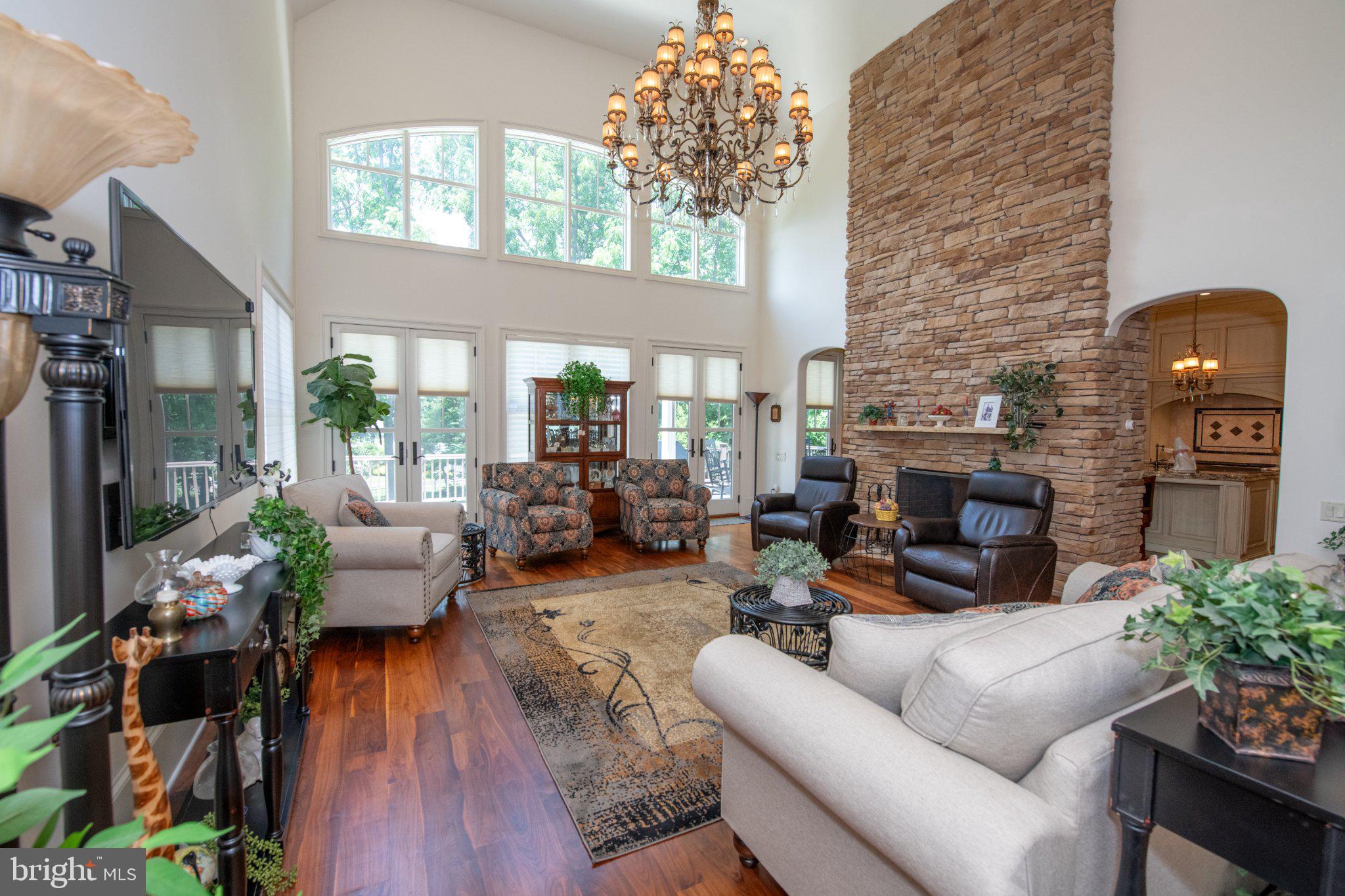 MEADOW BROOK - Residential
