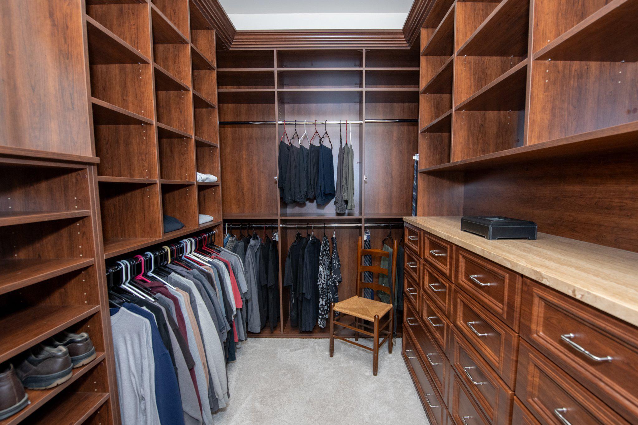 MEADOW BROOK - Residential