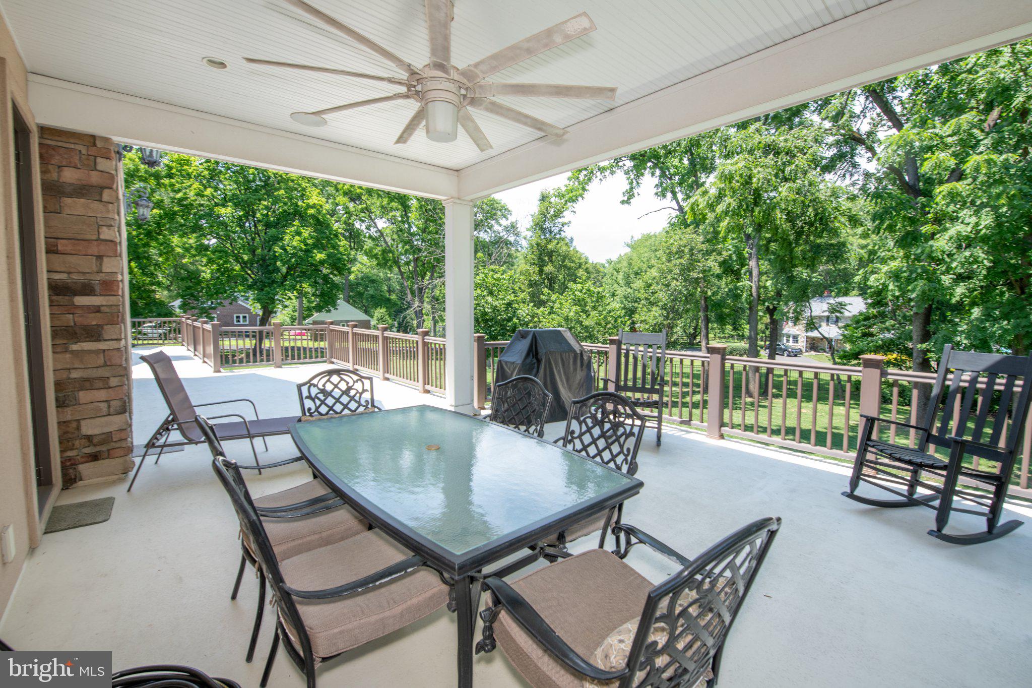 MEADOW BROOK - Residential