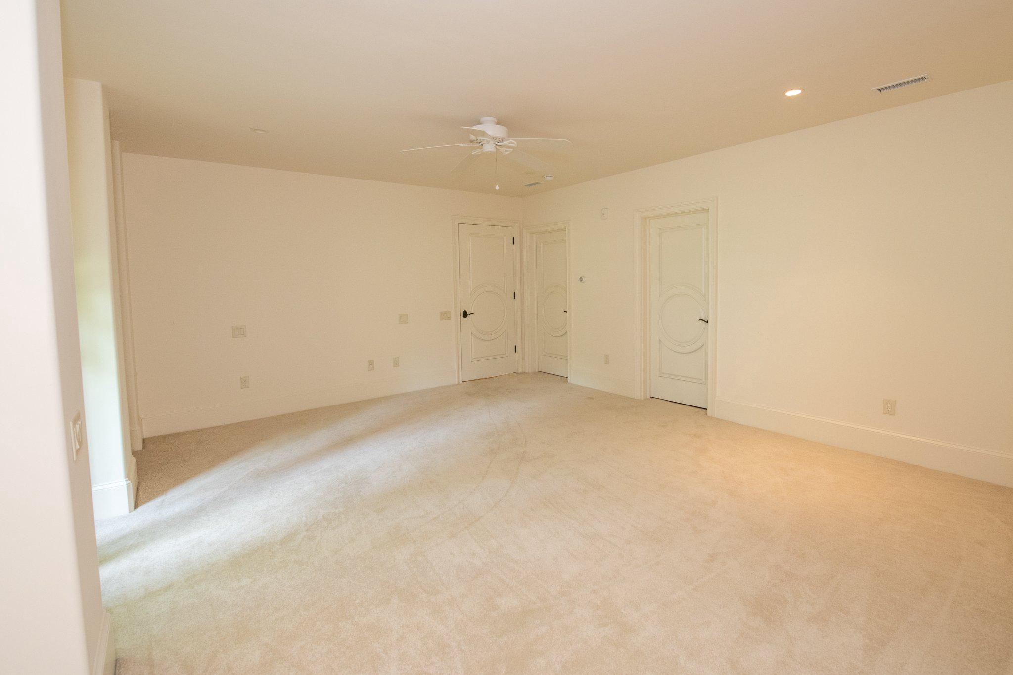 MEADOW BROOK - Residential