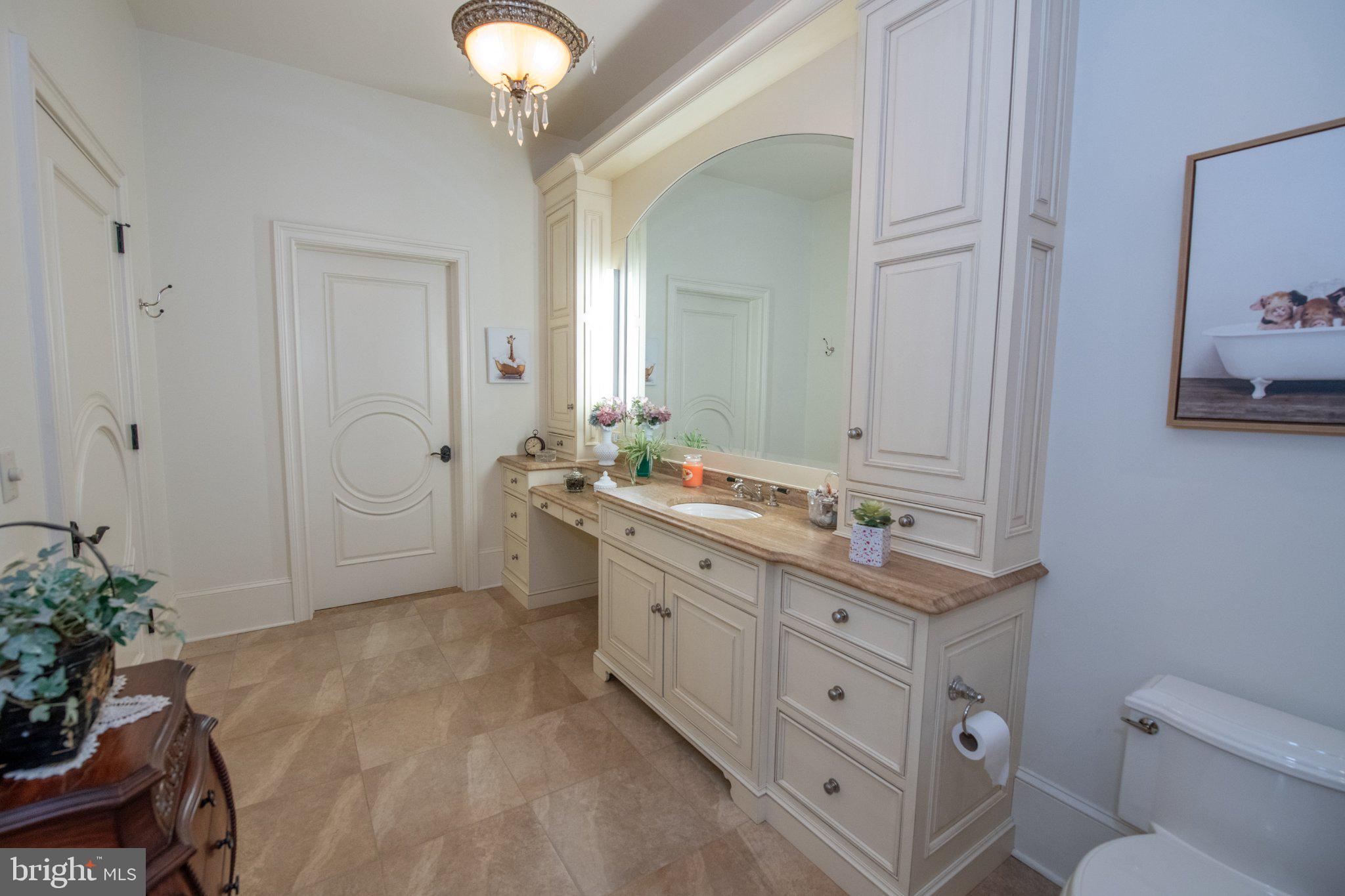 MEADOW BROOK - Residential