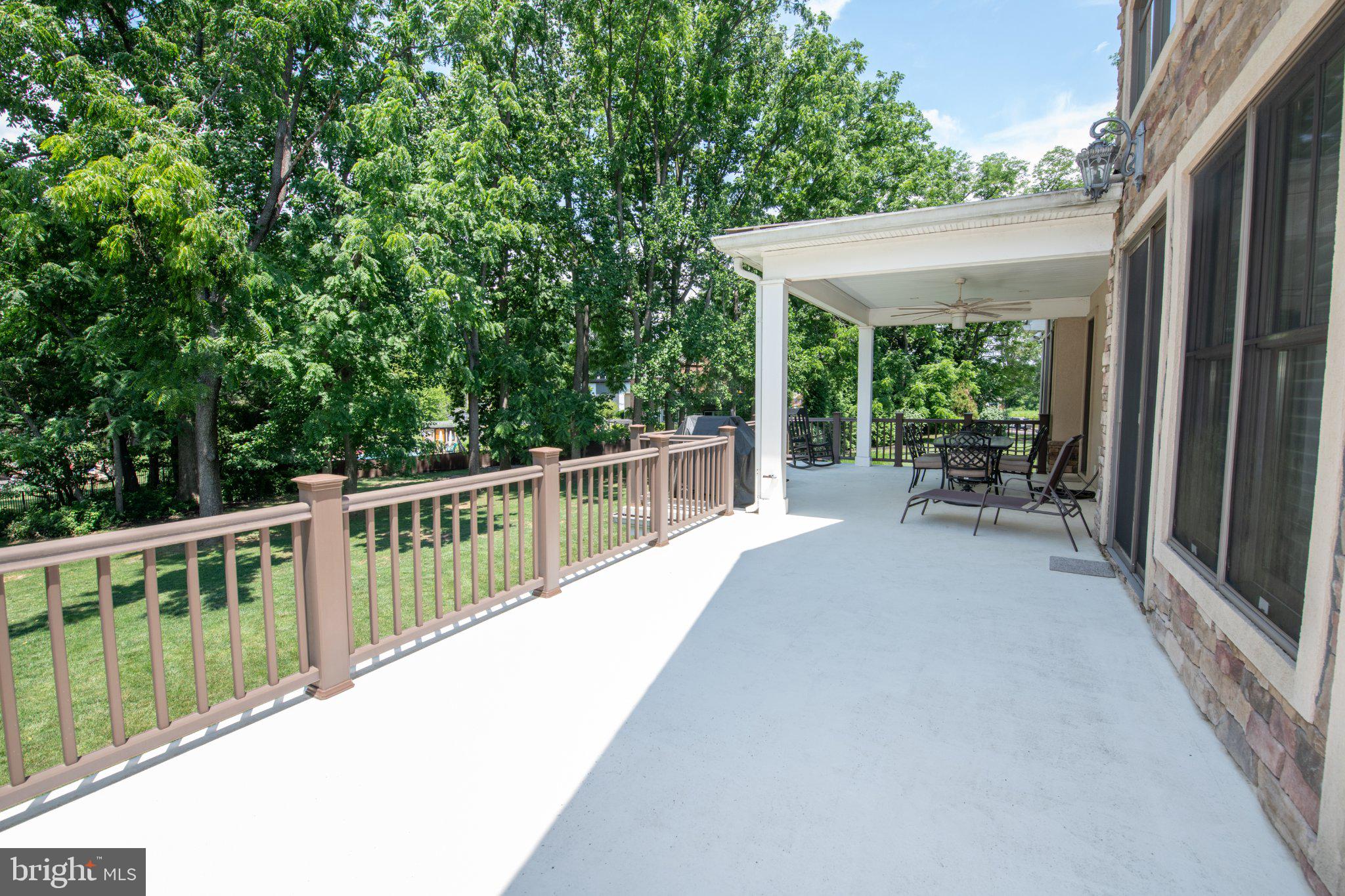 MEADOW BROOK - Residential