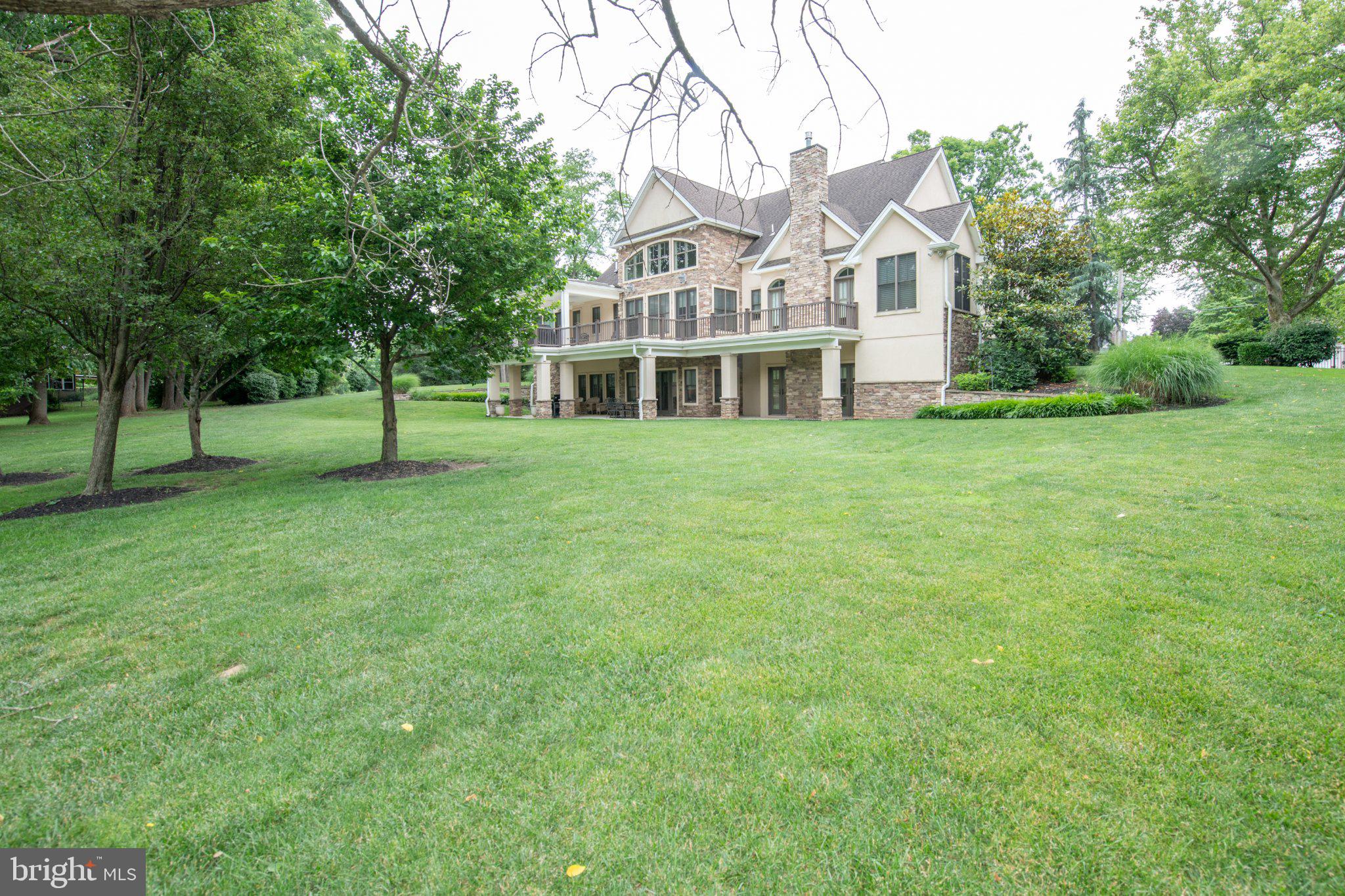 MEADOW BROOK - Residential