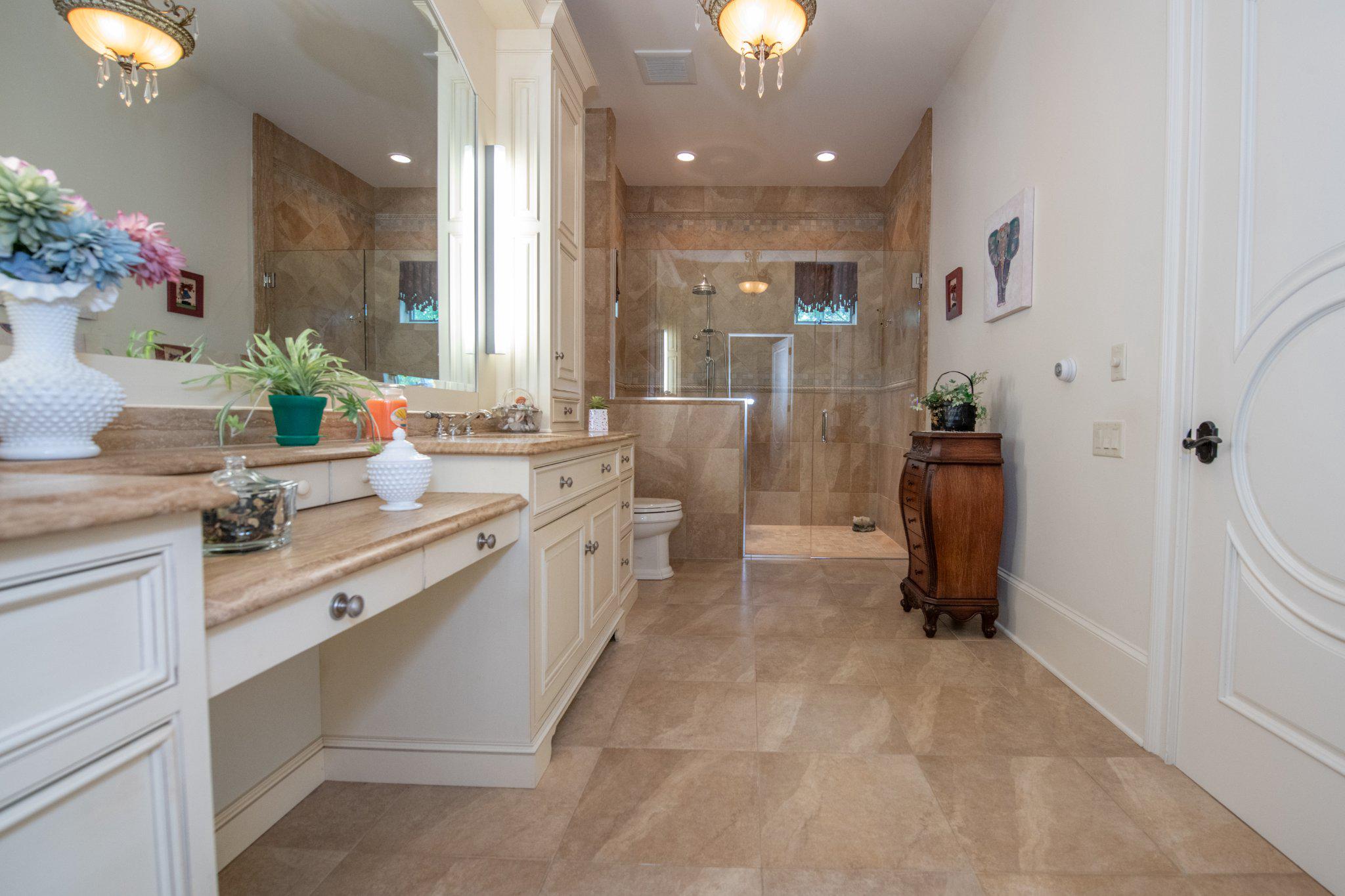 MEADOW BROOK - Residential