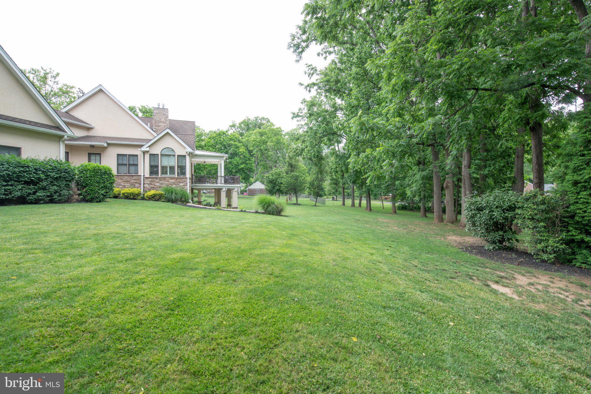 MEADOW BROOK - Residential