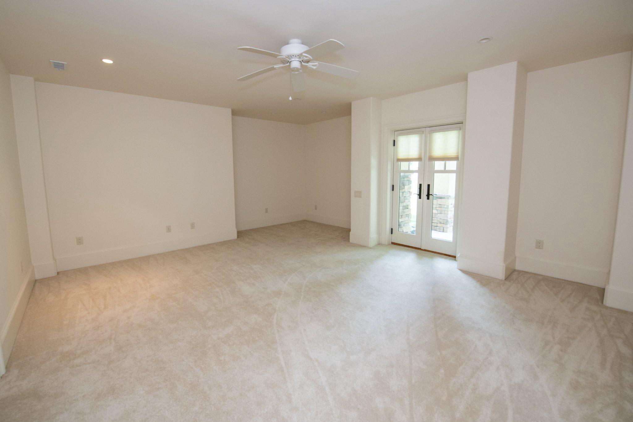 MEADOW BROOK - Residential