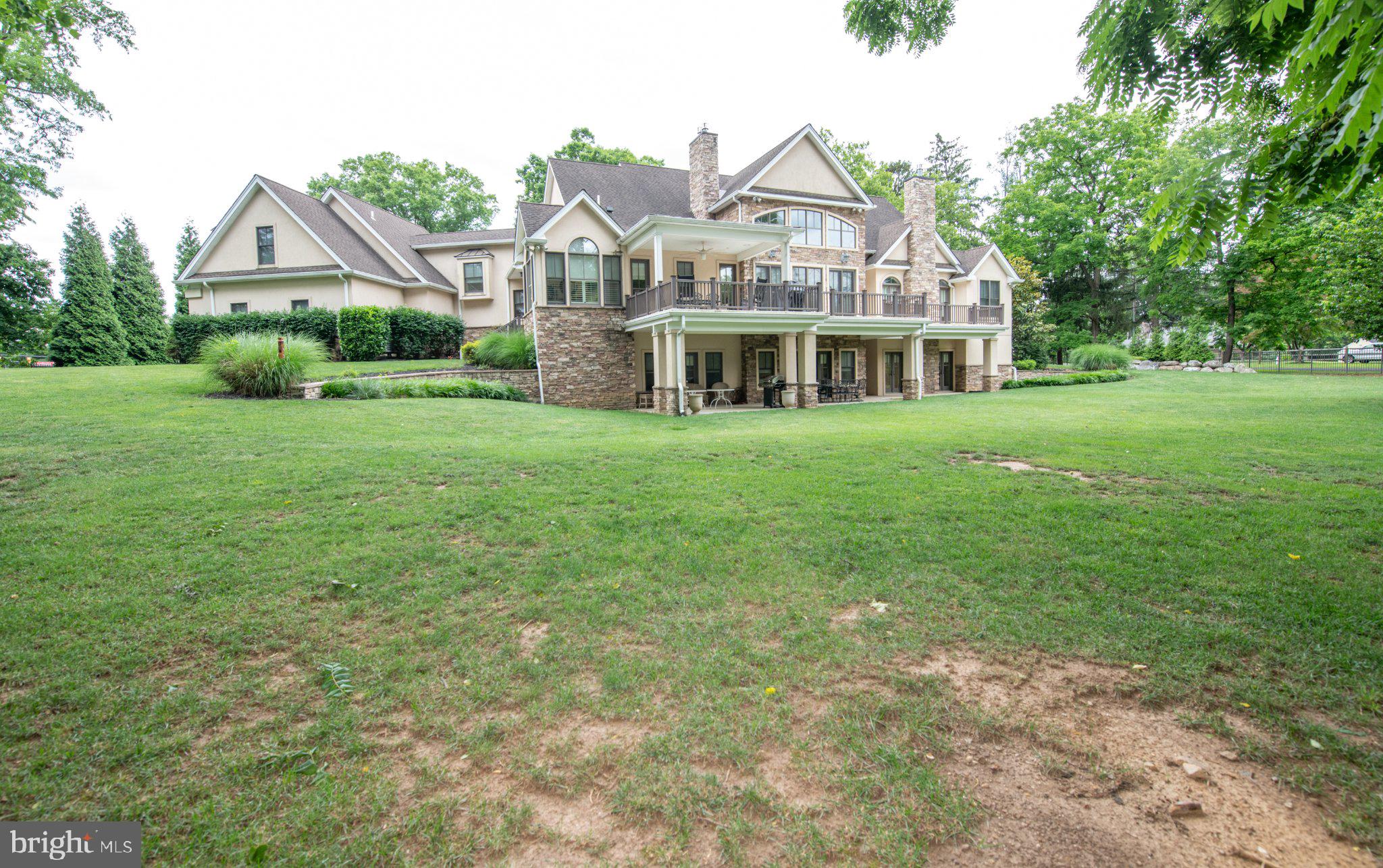 MEADOW BROOK - Residential